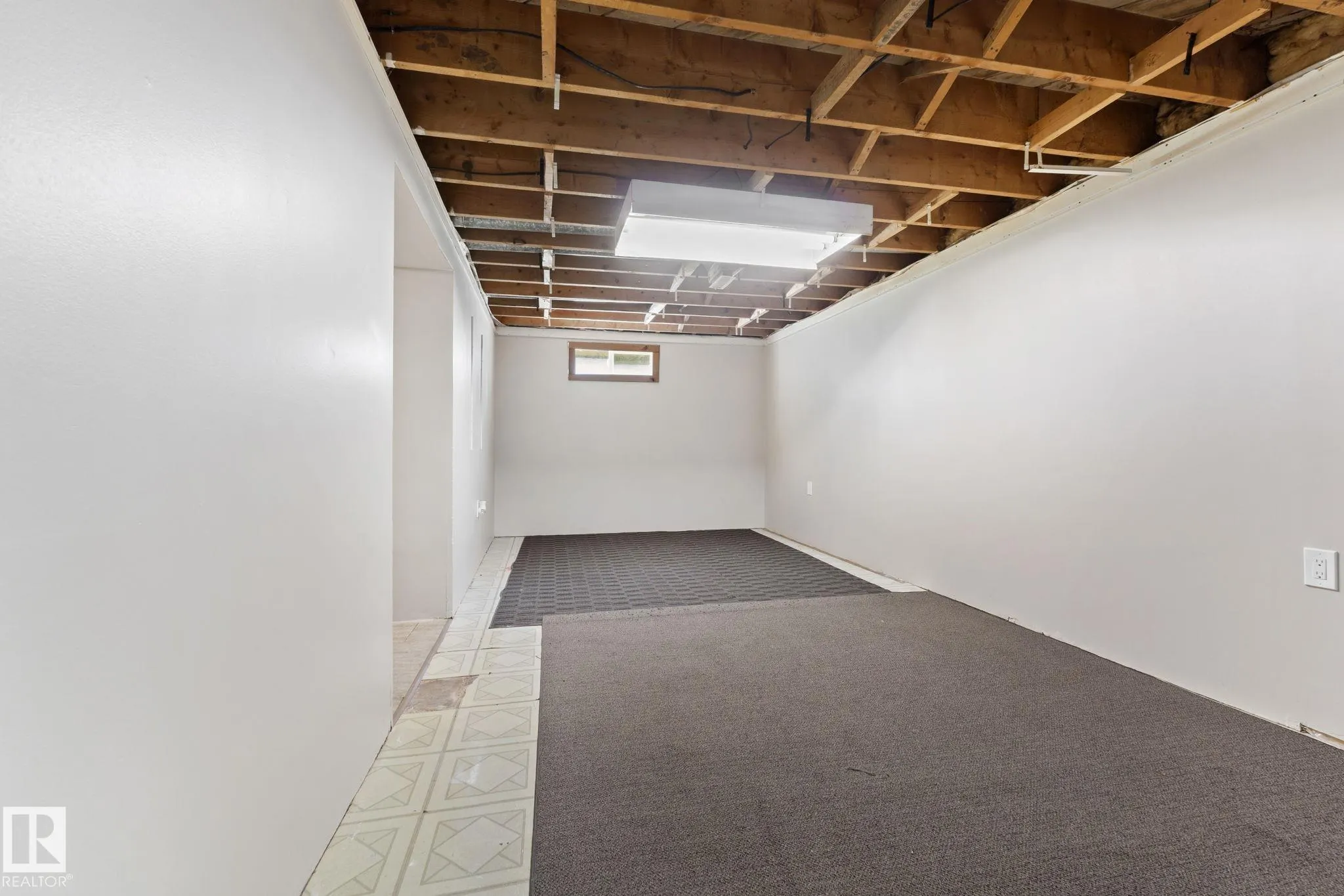 10602 100 Avenue