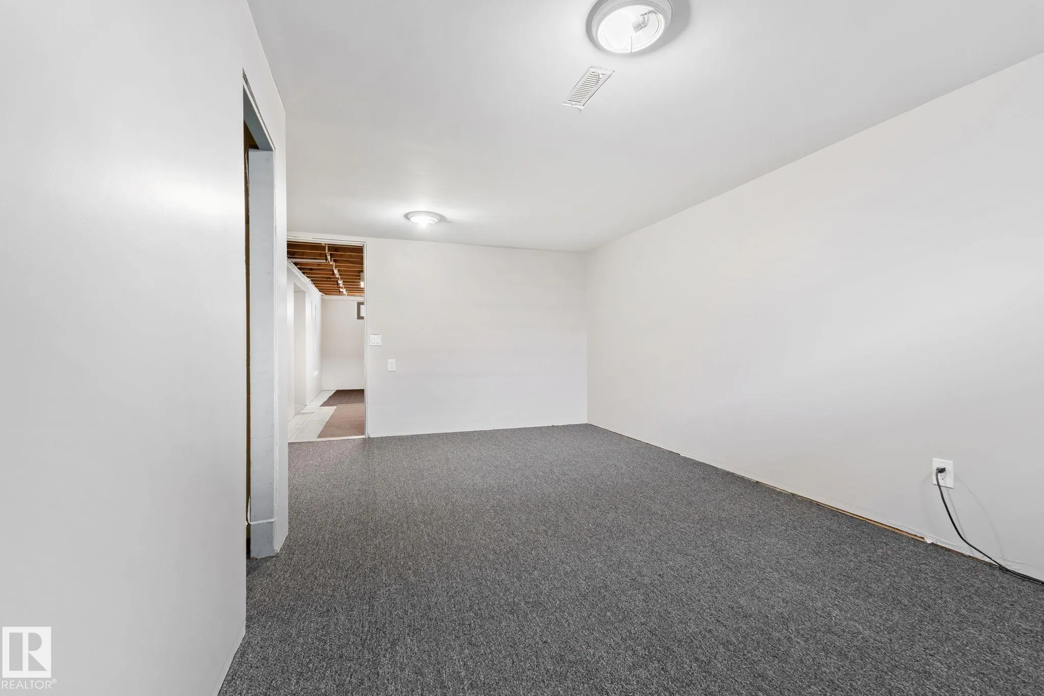 10602 100 Avenue