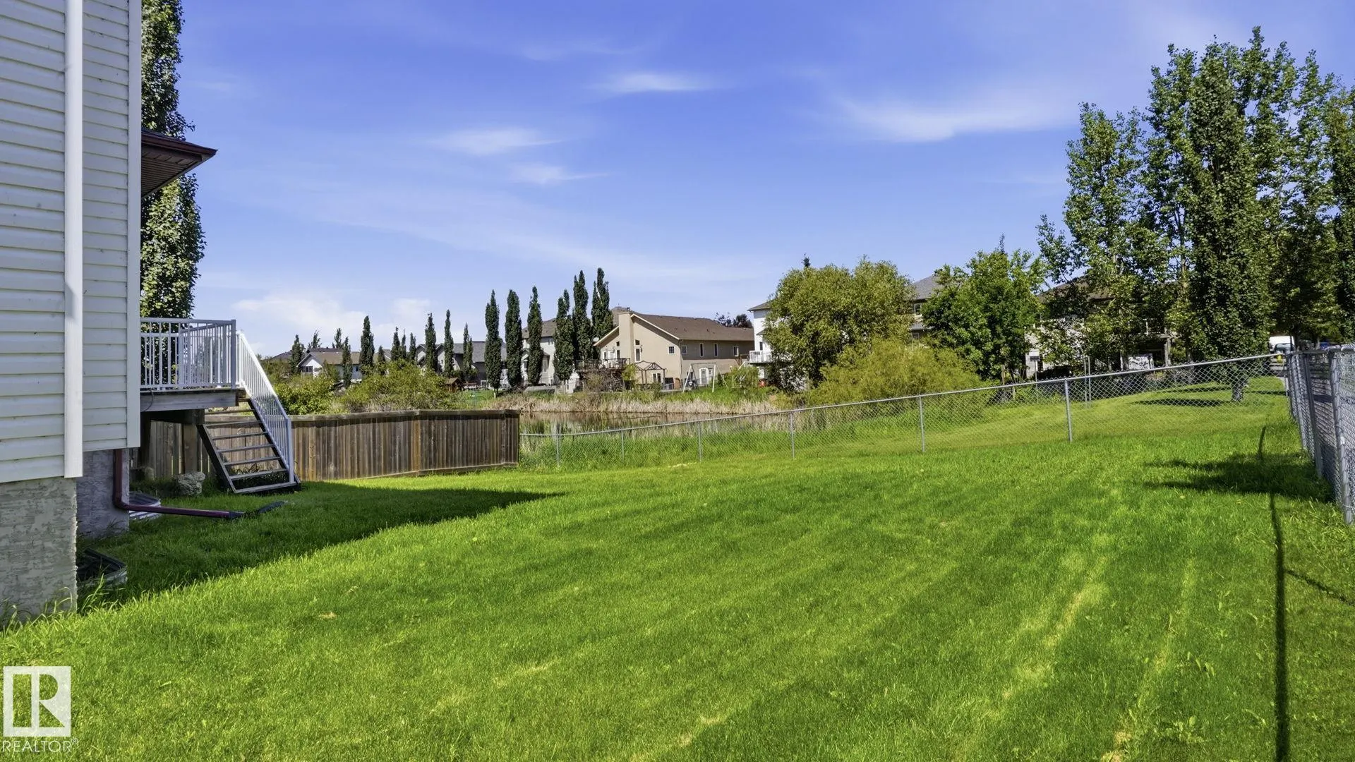 98 LAKELAND Drive