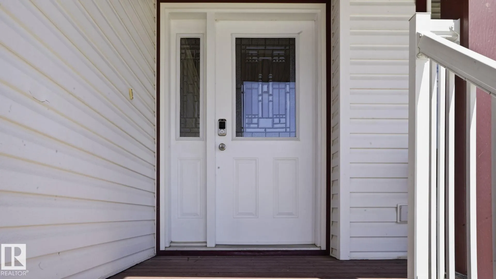 98 LAKELAND Drive