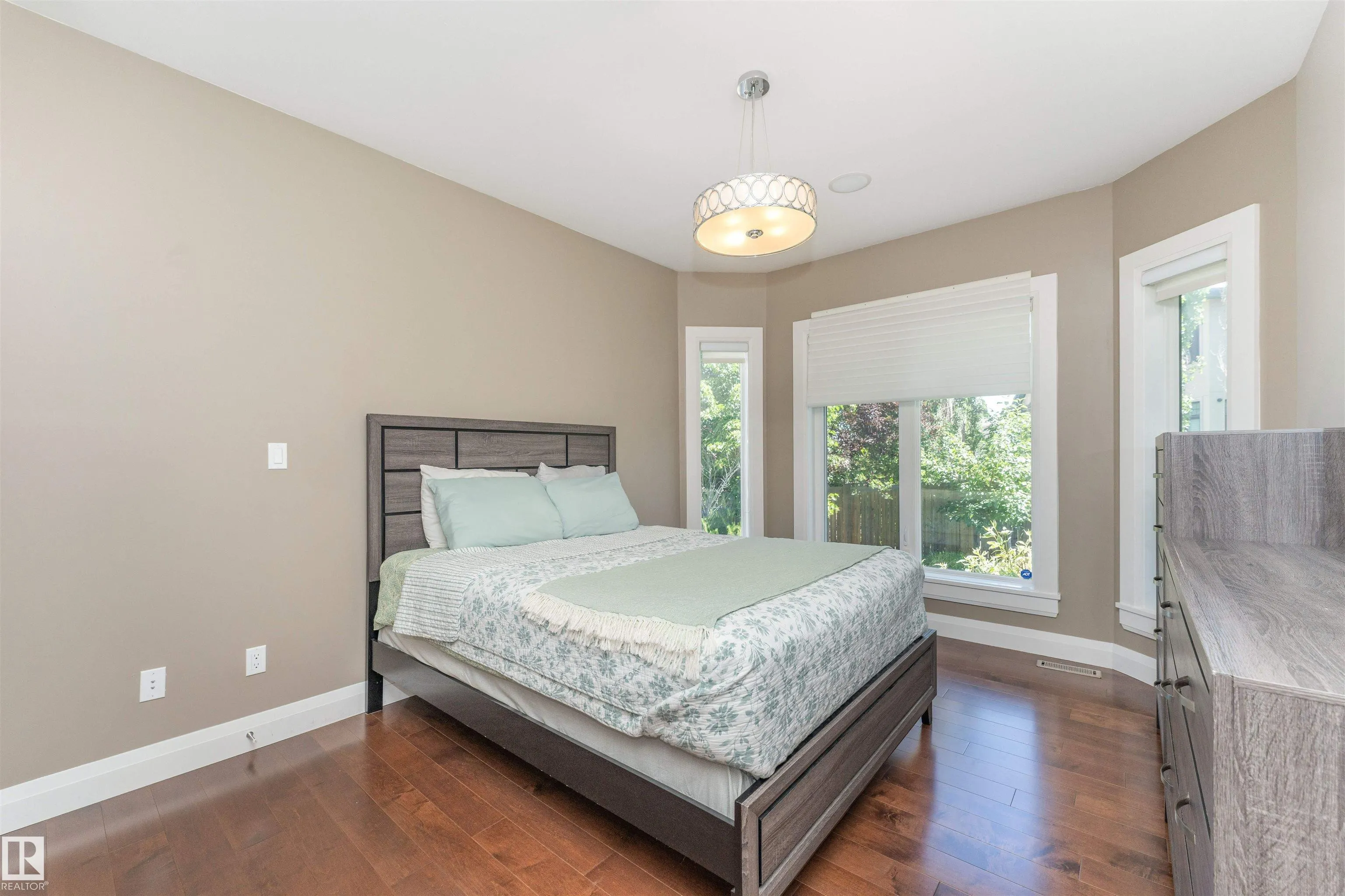 3503 WATSON Point(e)