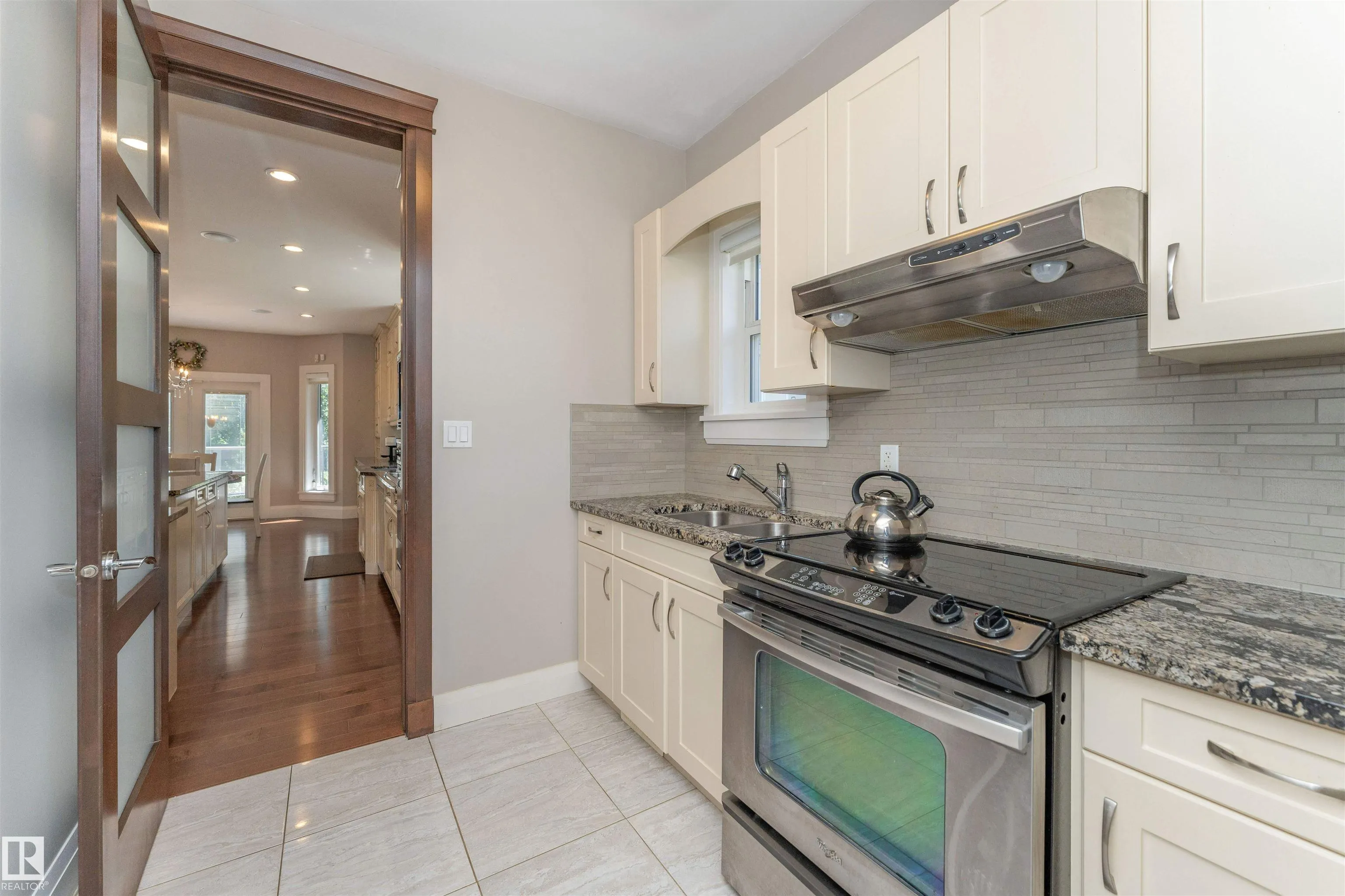 3503 WATSON Point(e)