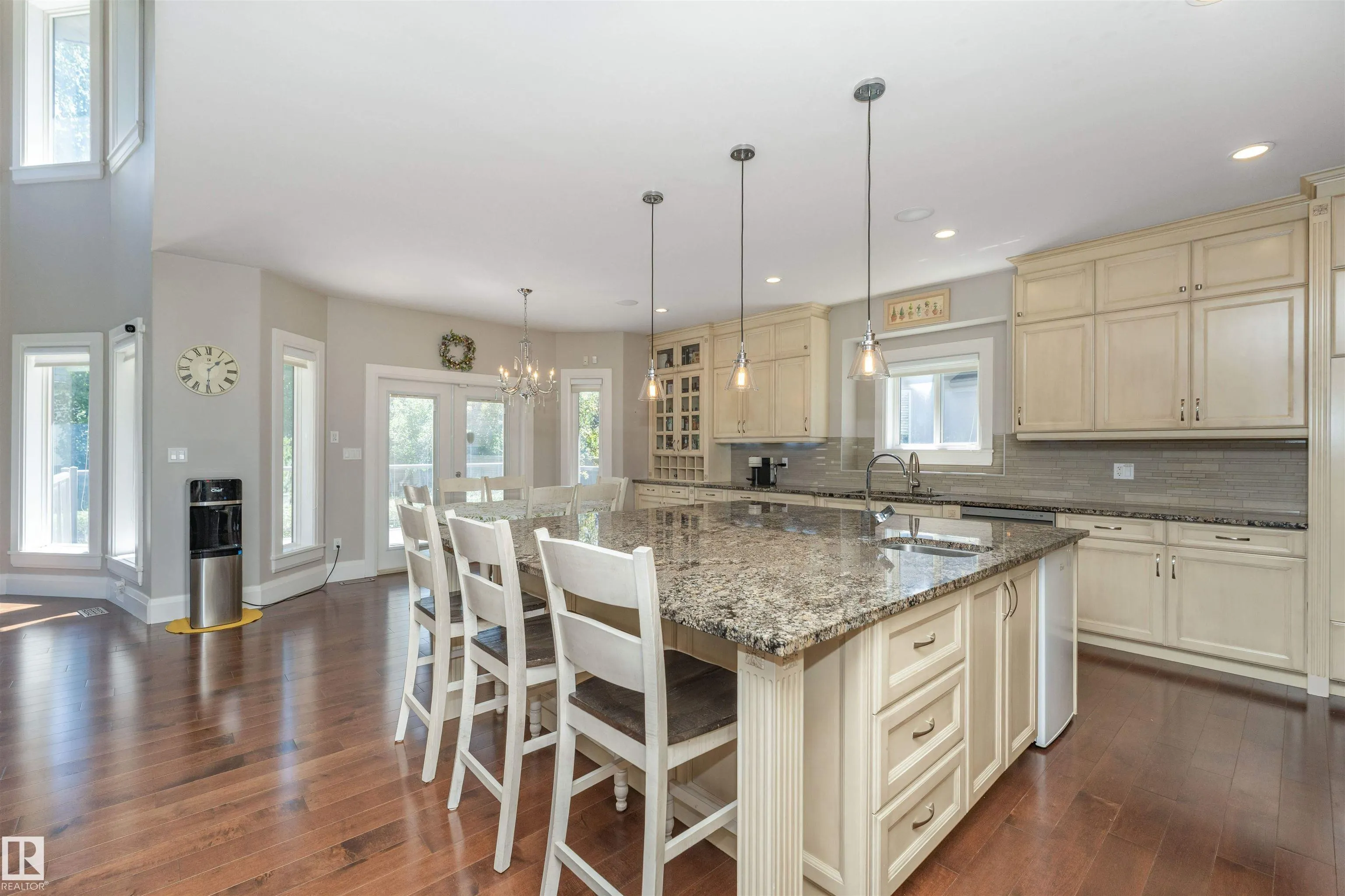 3503 WATSON Point(e)