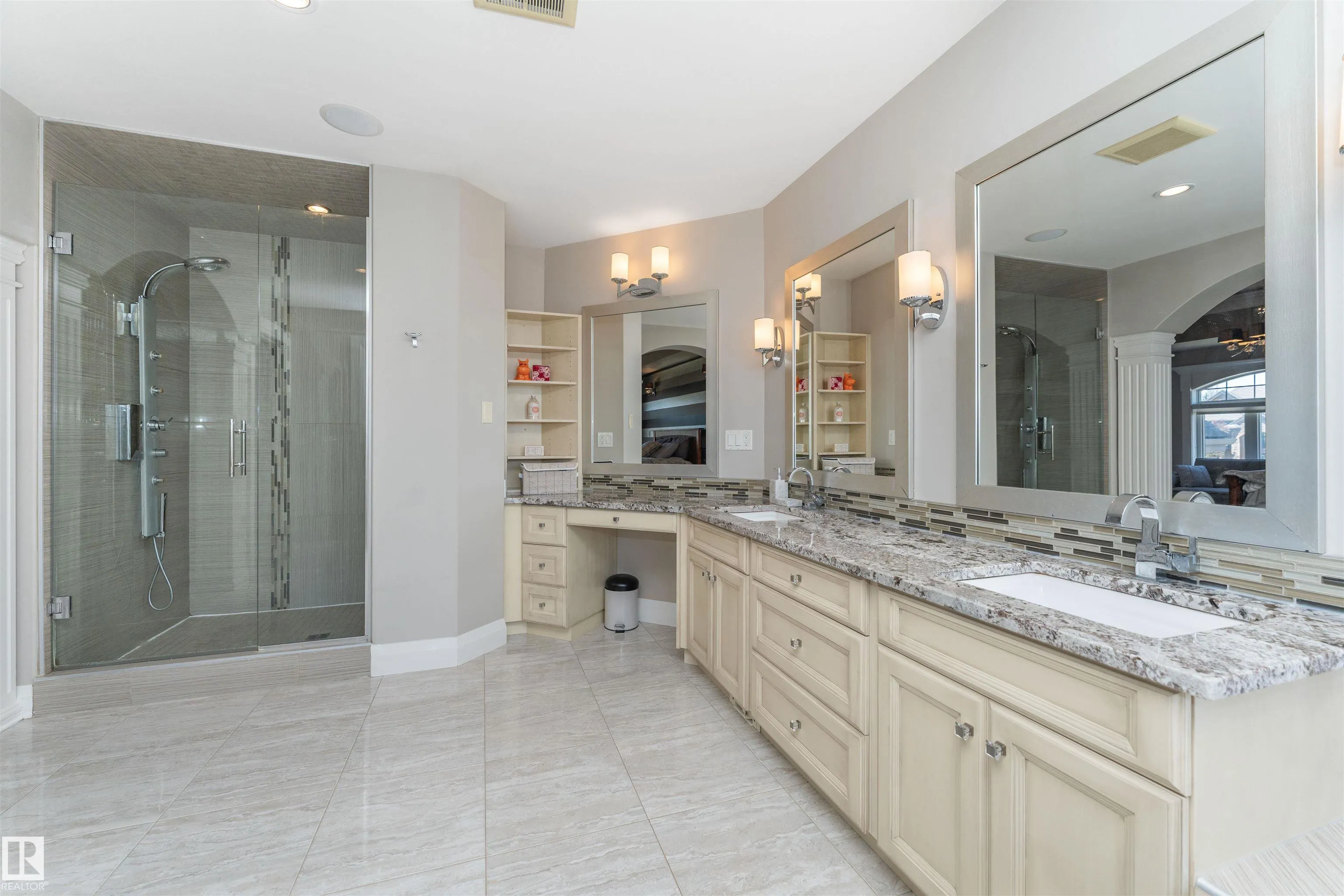 3503 WATSON Point(e)