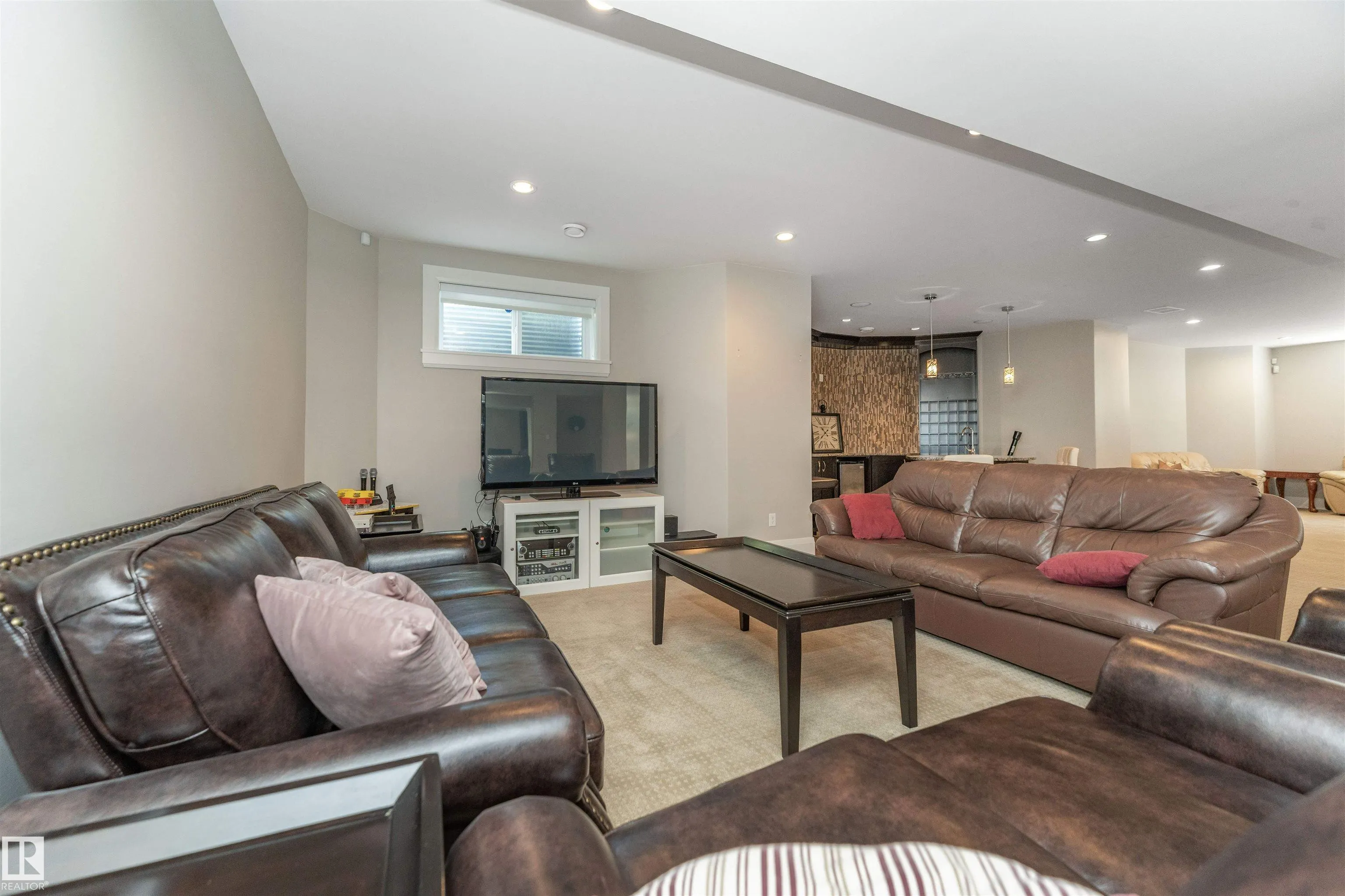 3503 WATSON Point(e)