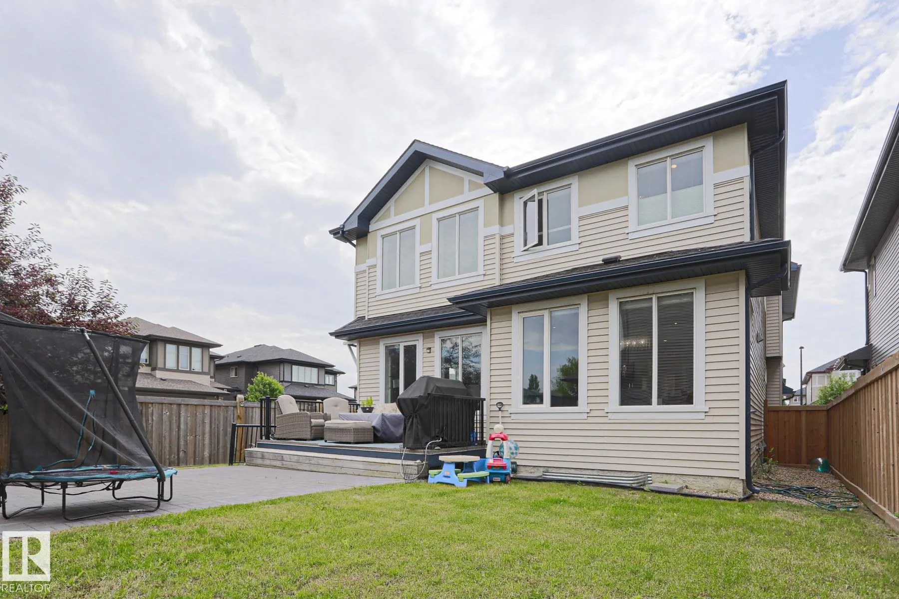 1304 AINSLIE Wynd