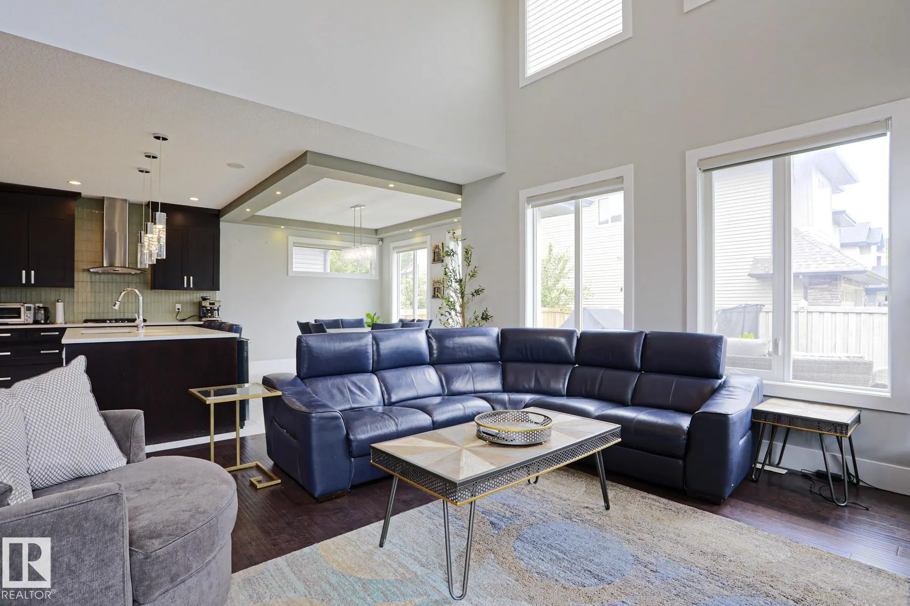 1304 AINSLIE Wynd
