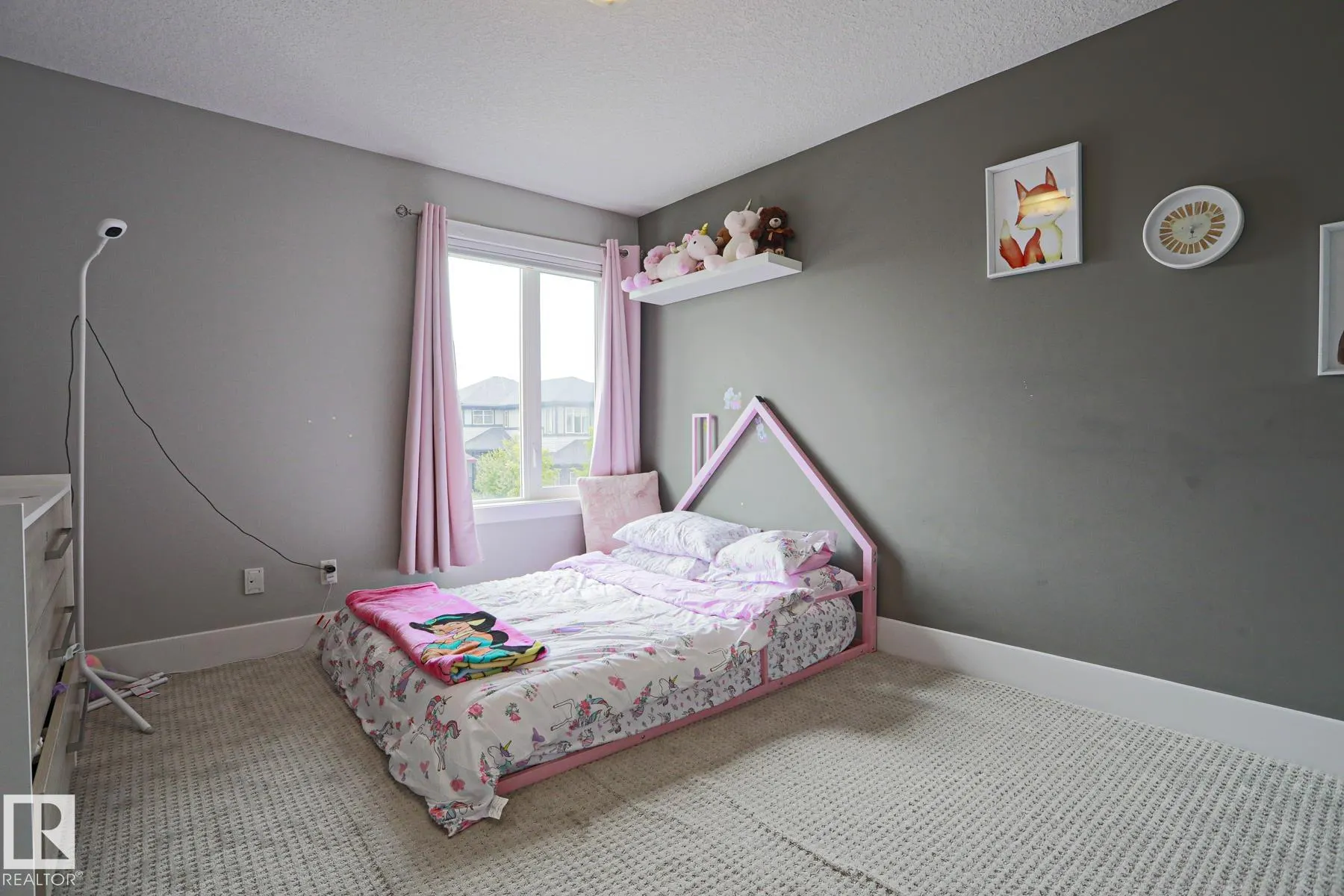1304 AINSLIE Wynd
