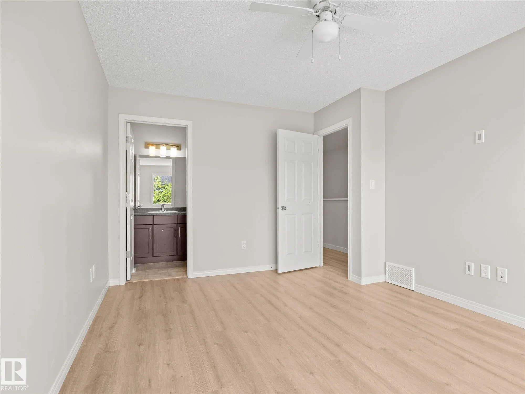 473 ORCHARDS Boulevard