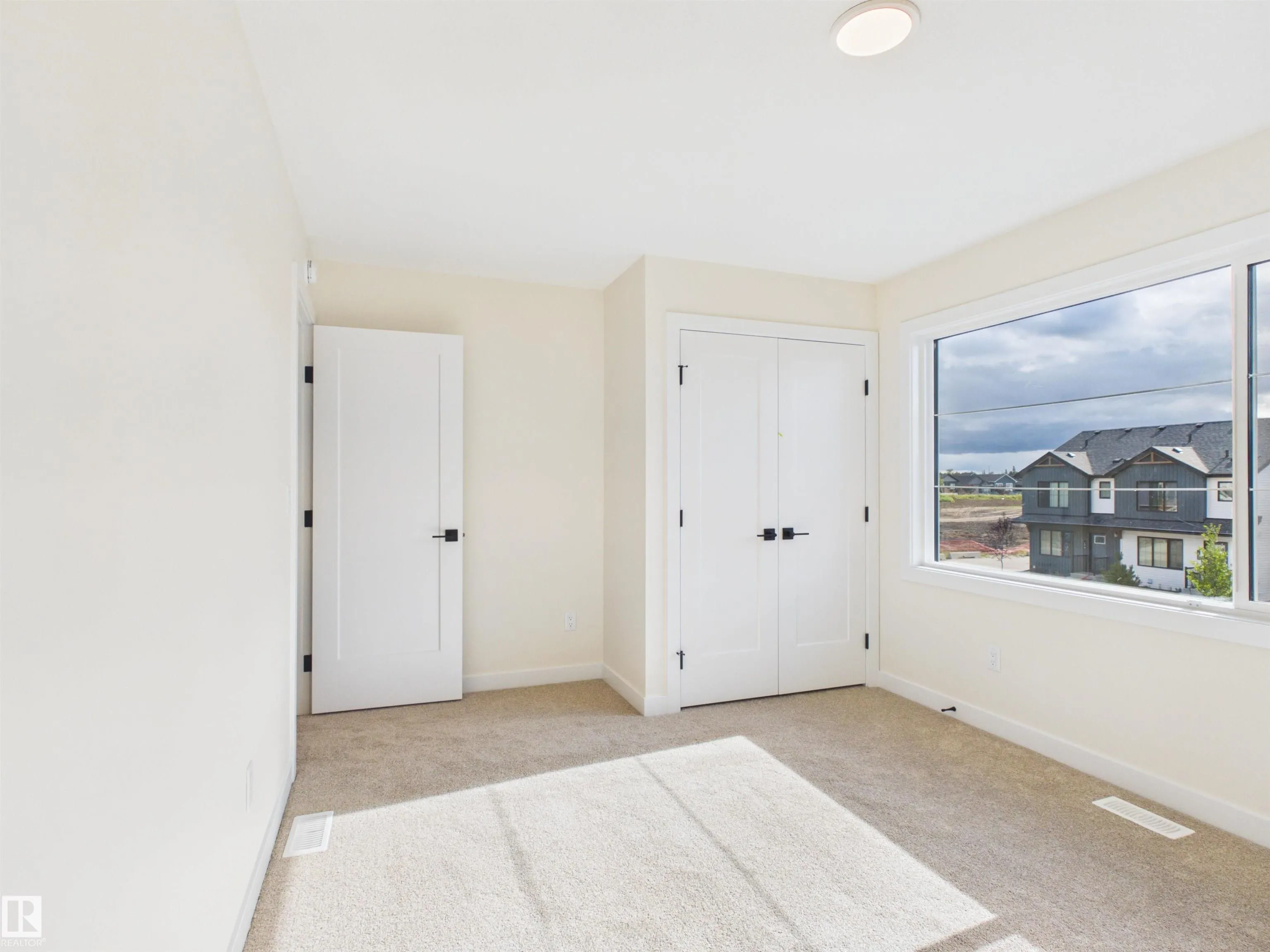 139 FICUS Way