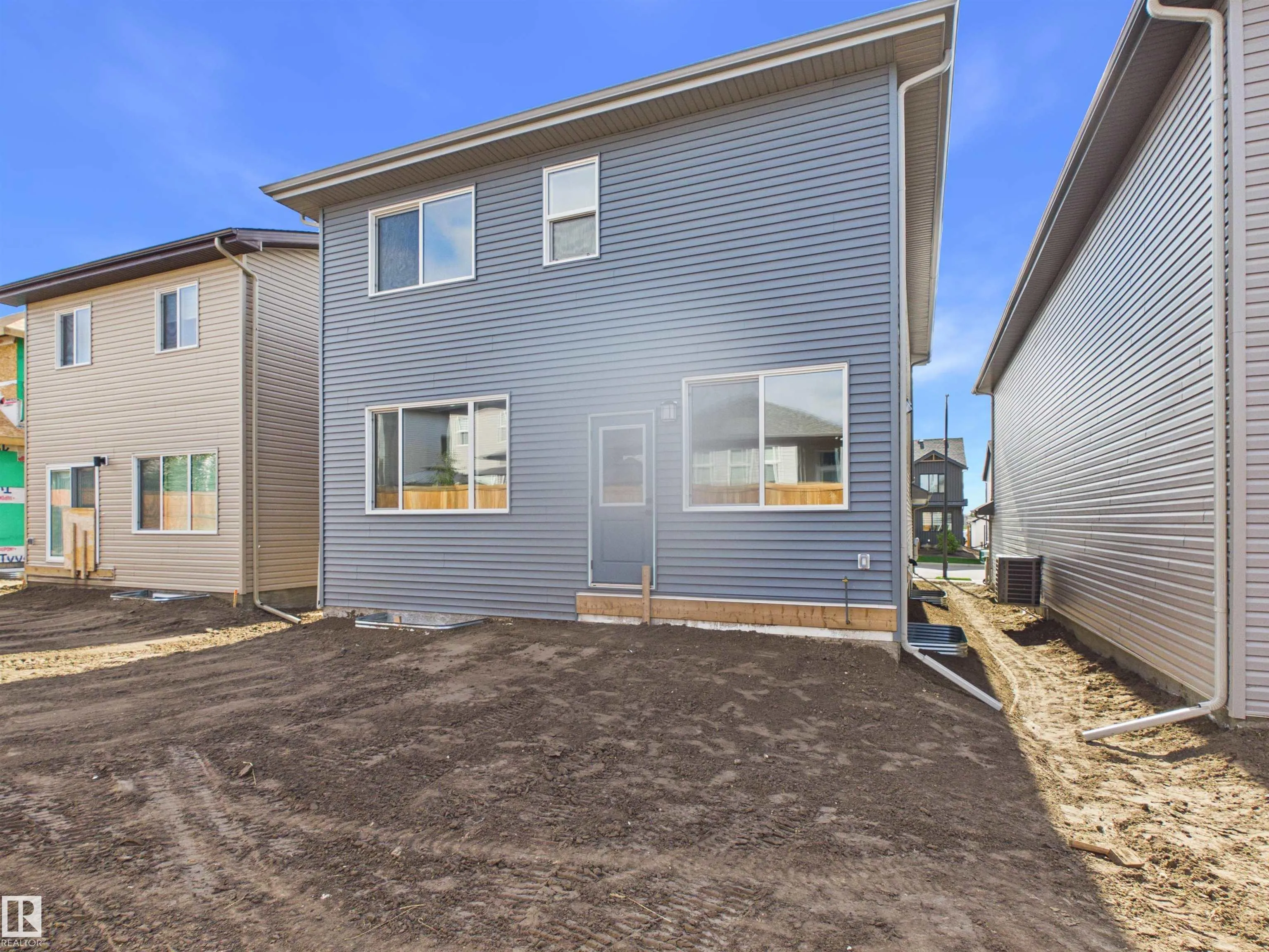 139 FICUS Way