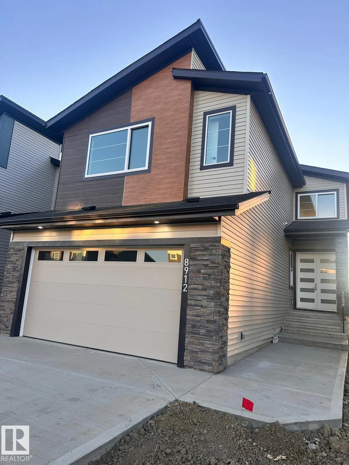 8912 MAYDAY Way