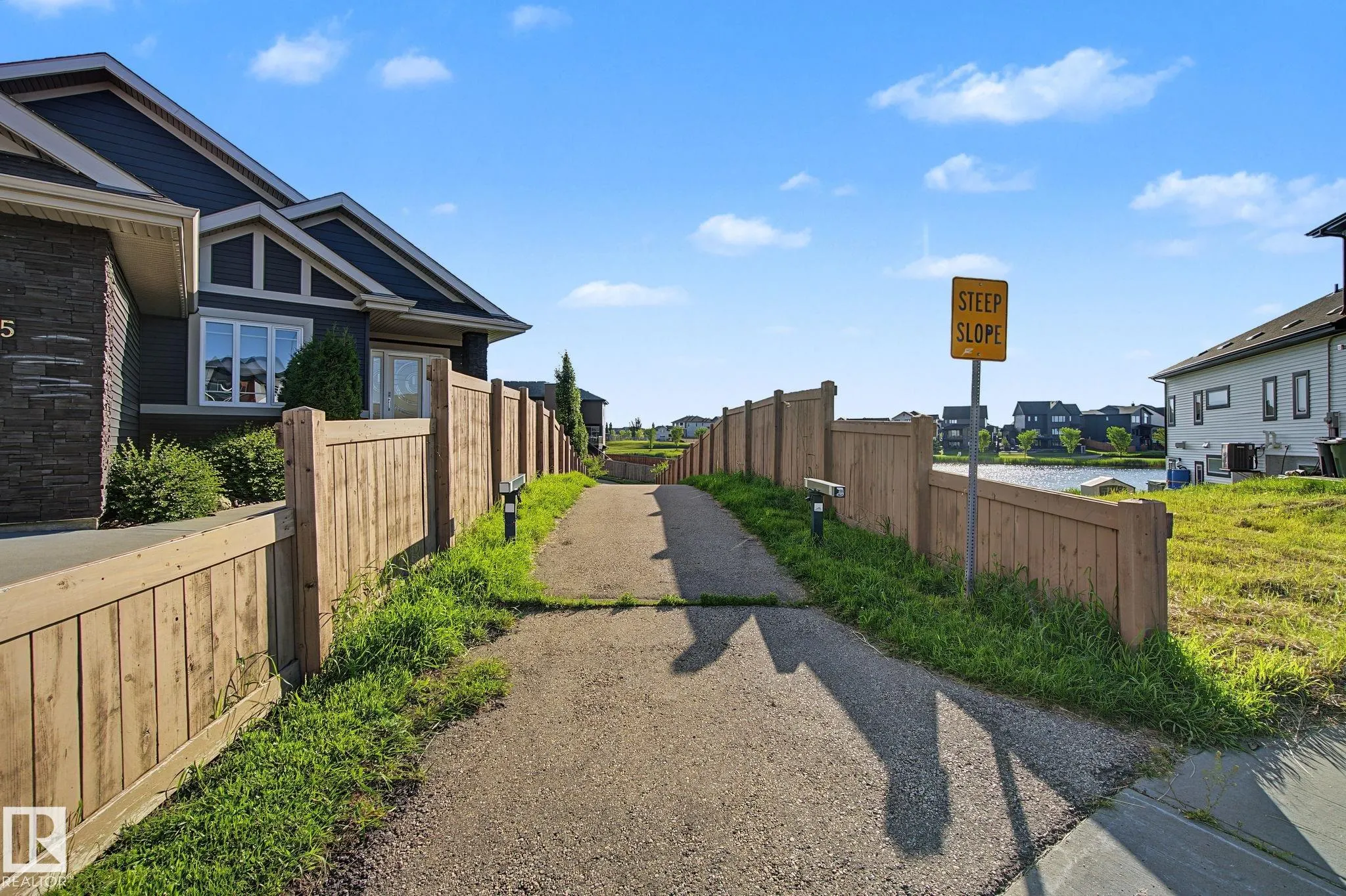 27 LAKESHORE Cove