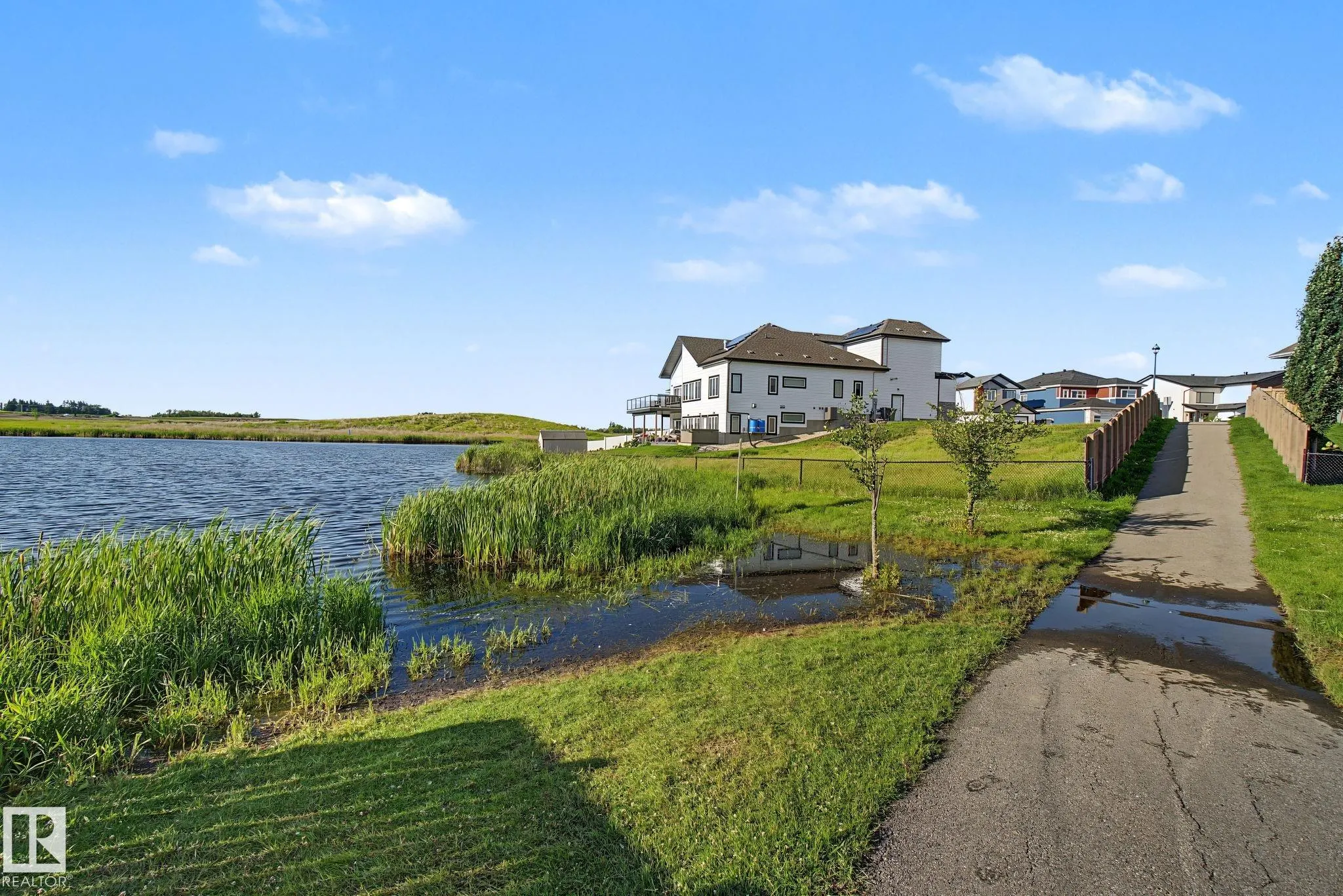 27 LAKESHORE Cove
