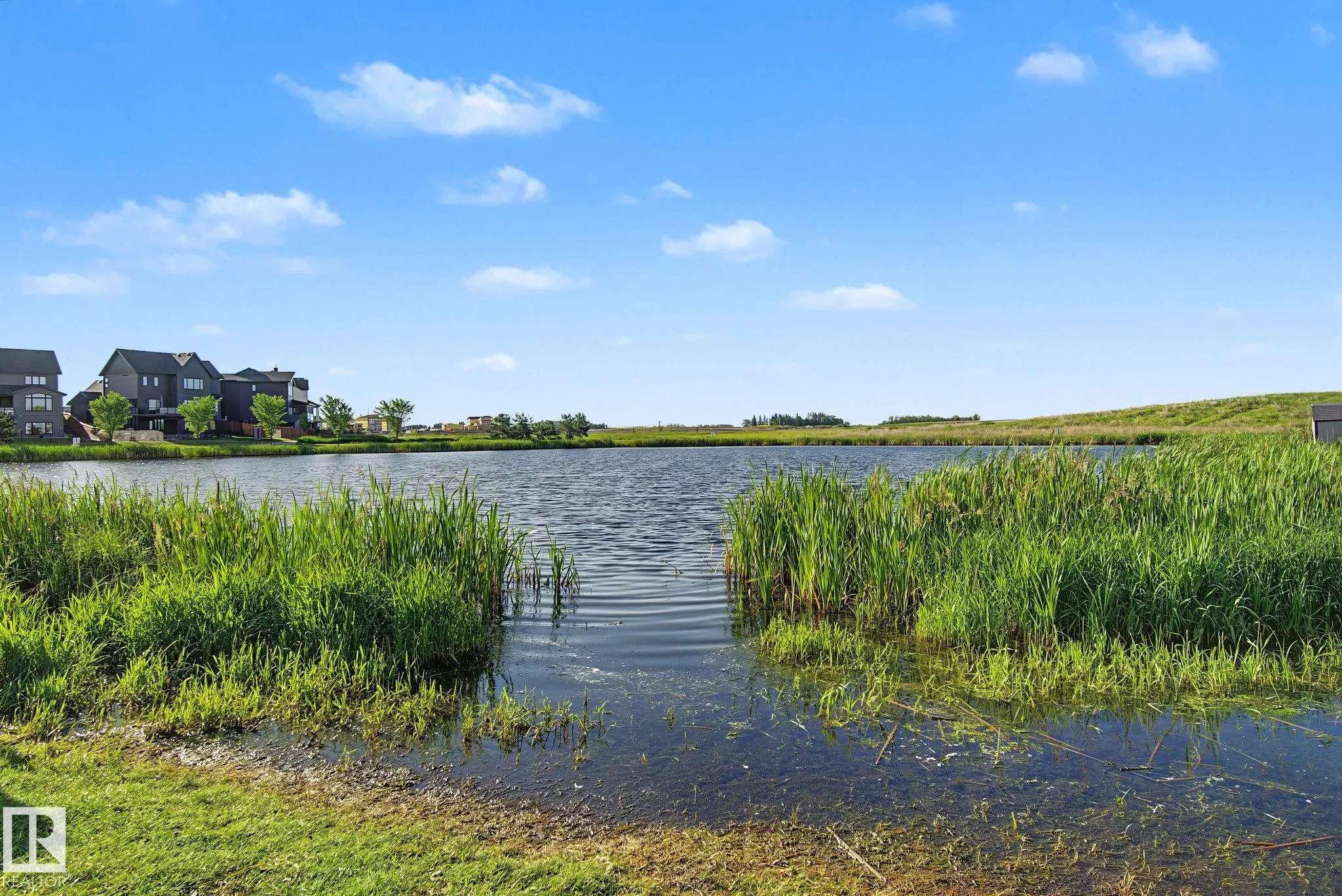 27 LAKESHORE Cove