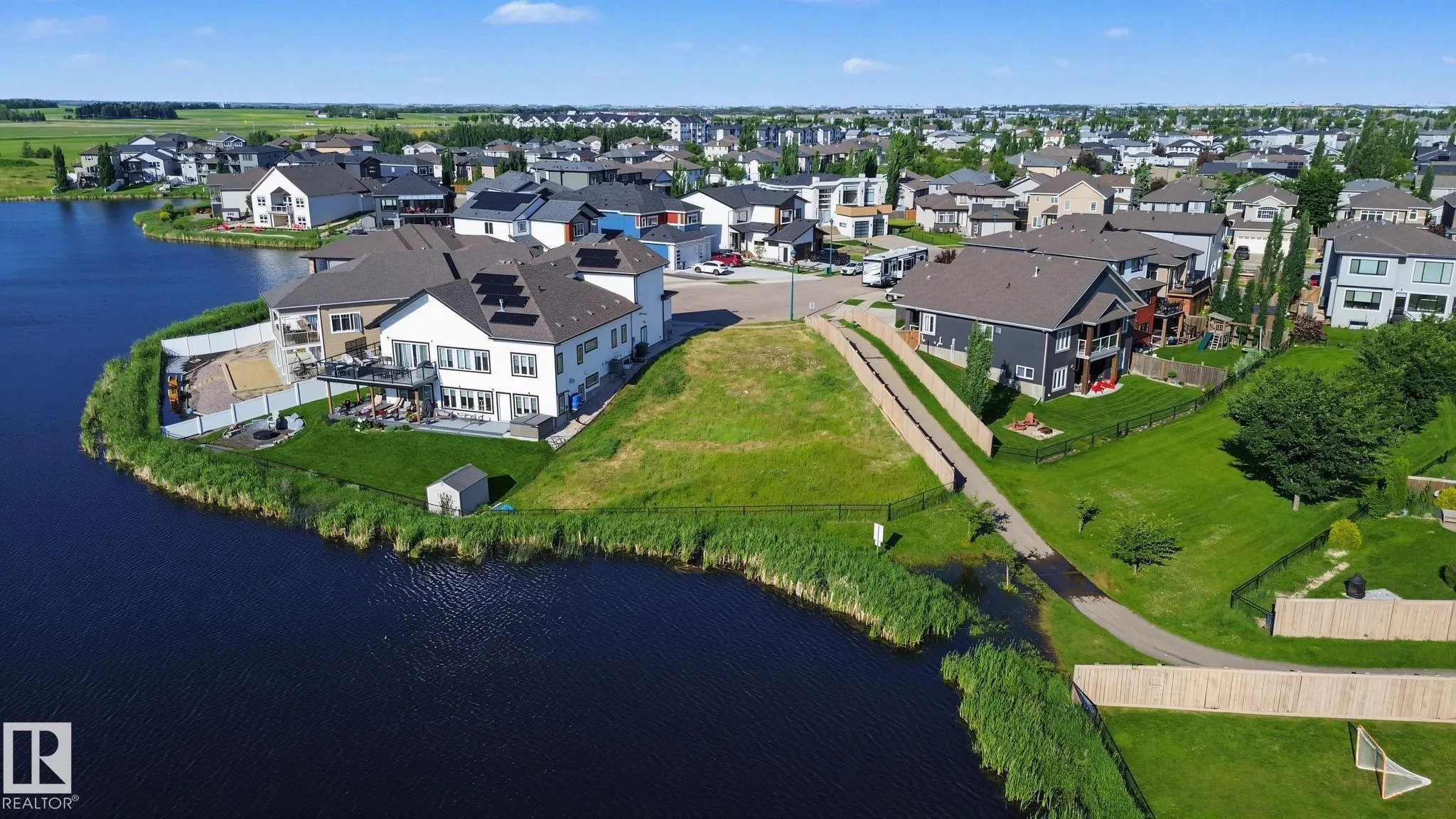 27 LAKESHORE Cove
