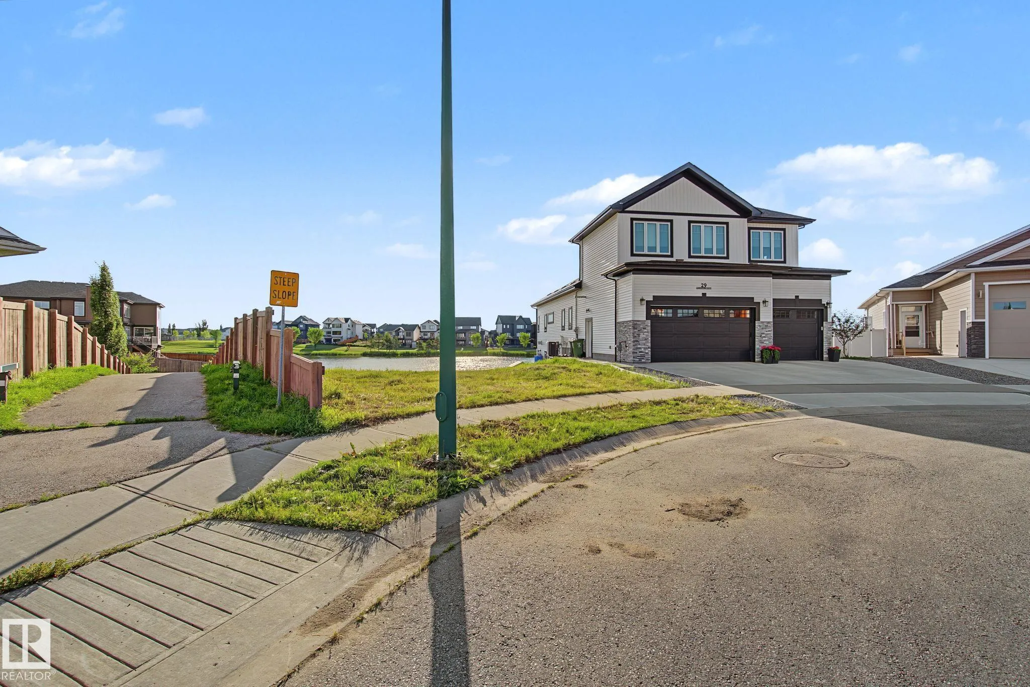 27 LAKESHORE Cove