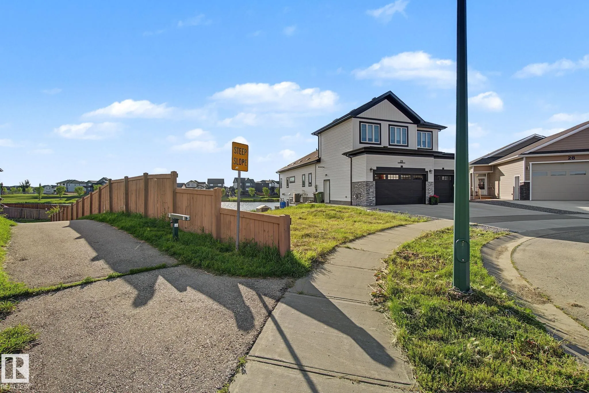 27 LAKESHORE Cove