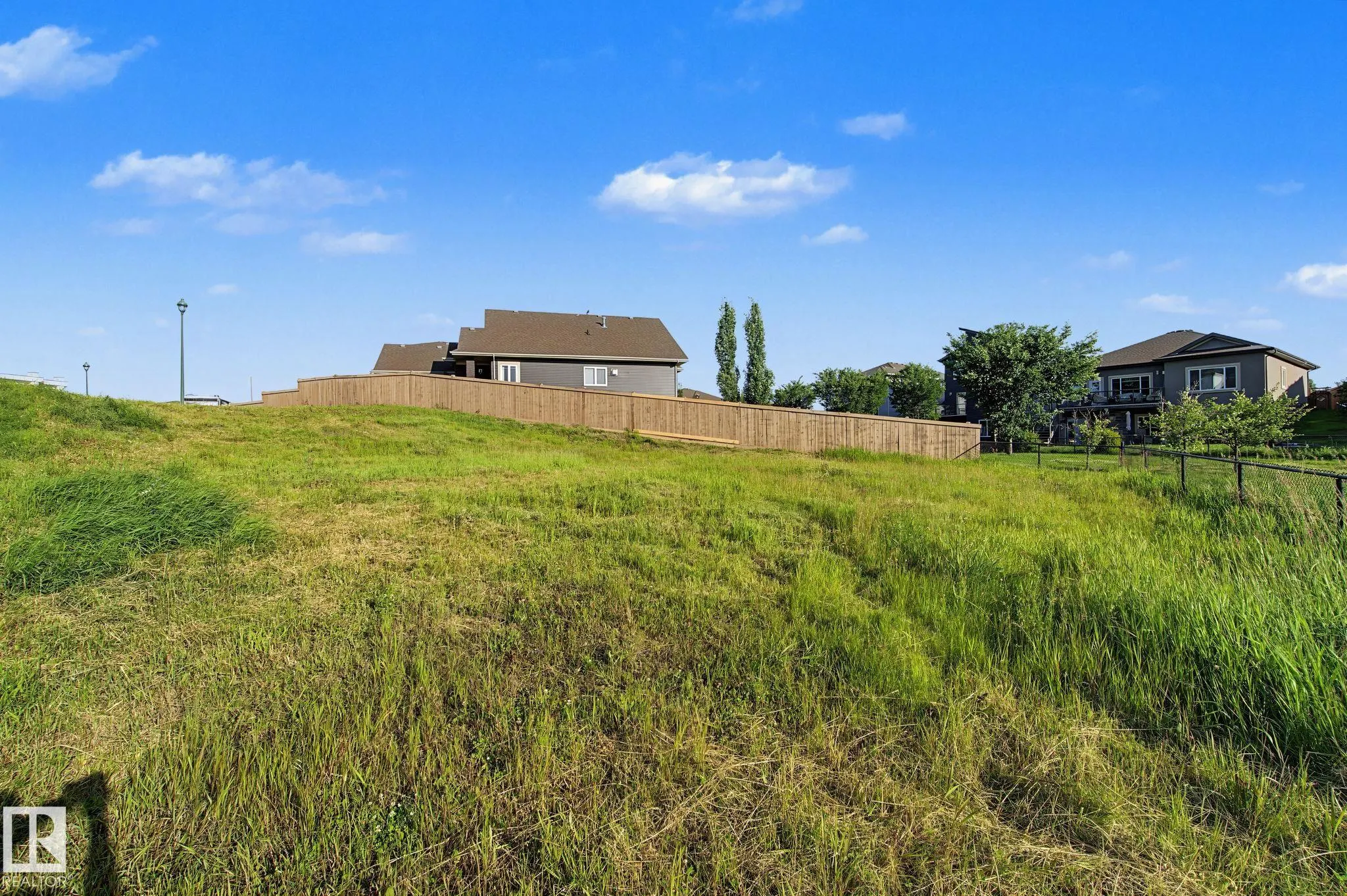27 LAKESHORE Cove