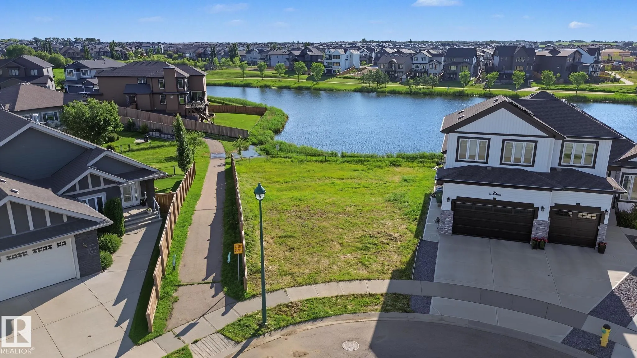 27 LAKESHORE Cove