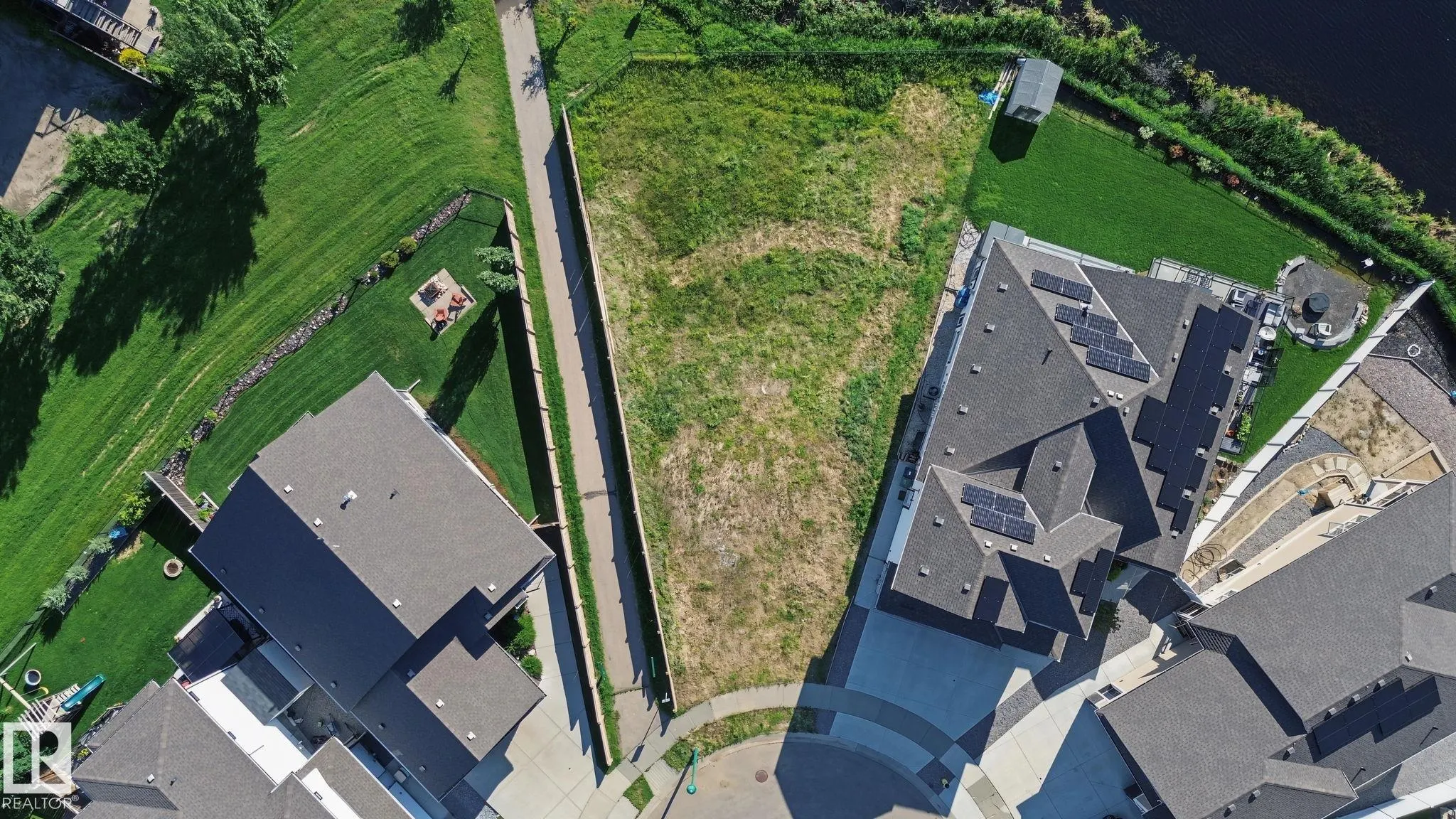 27 LAKESHORE Cove