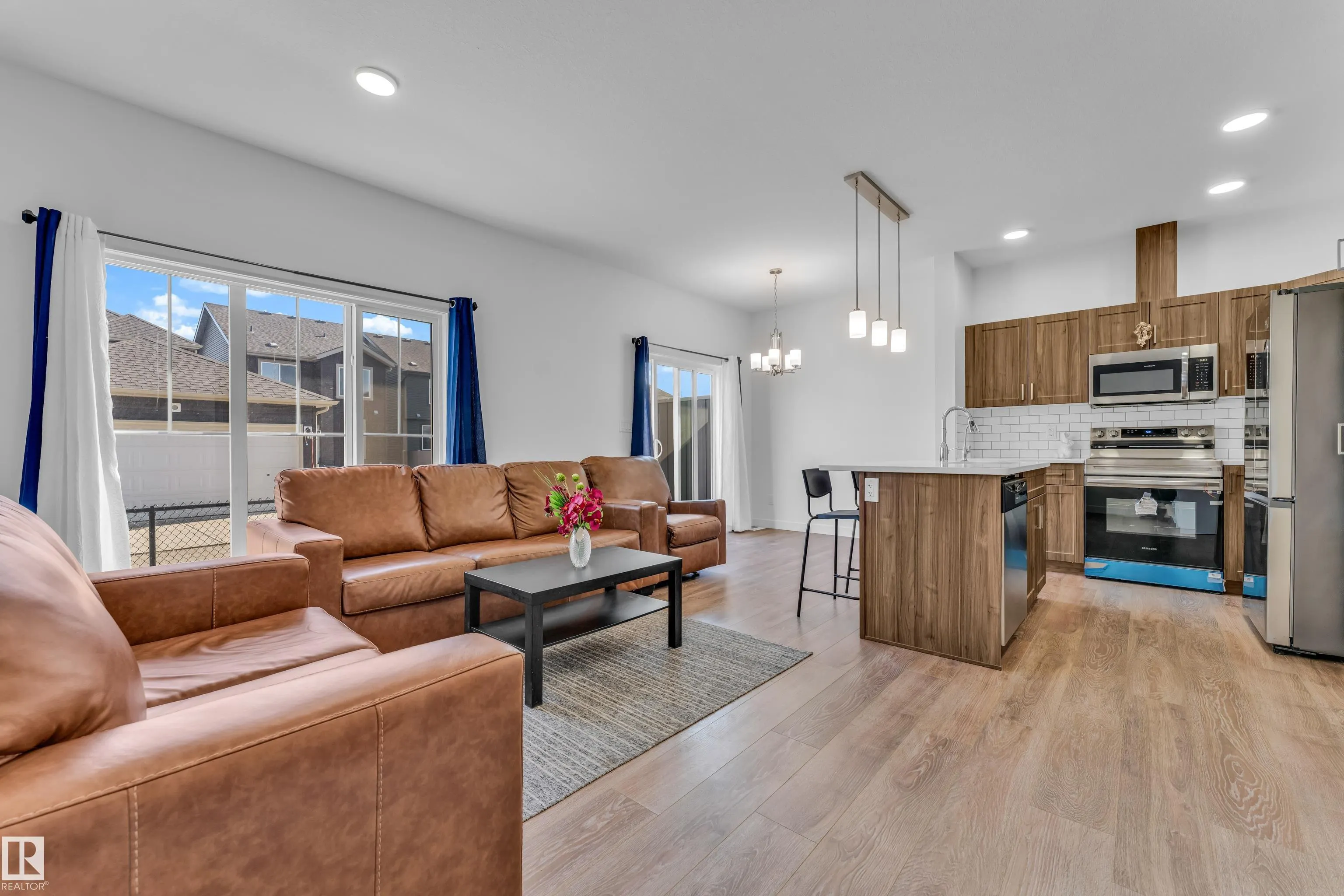 603 ORCHARDS Boulevard