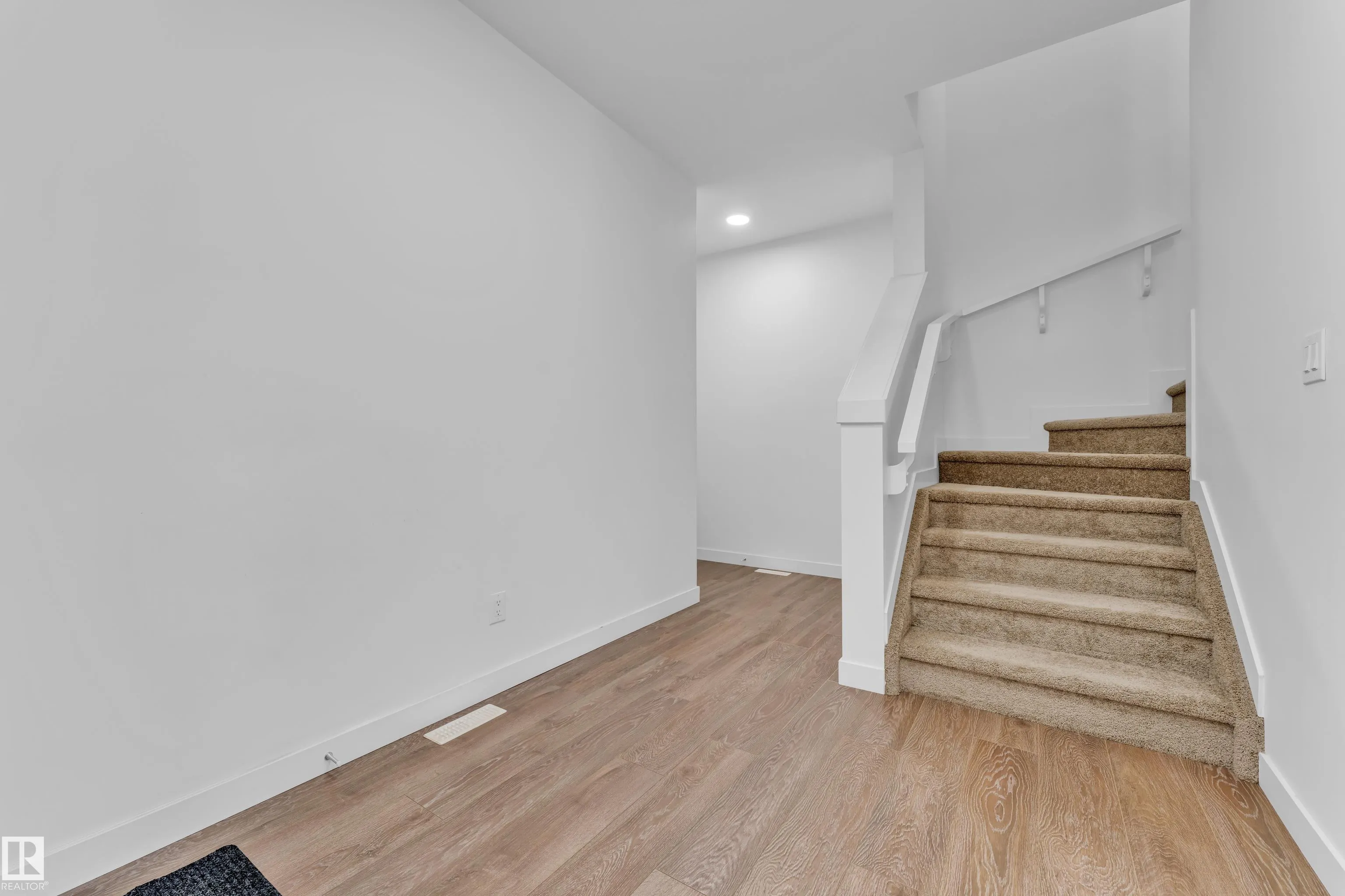 603 ORCHARDS Boulevard