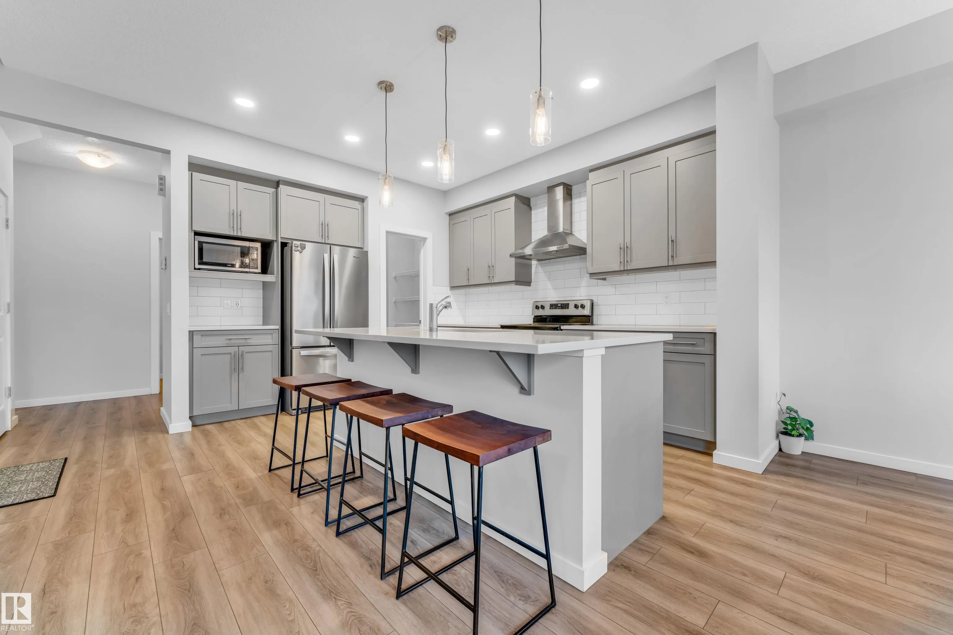 3545 CHERRY Landing