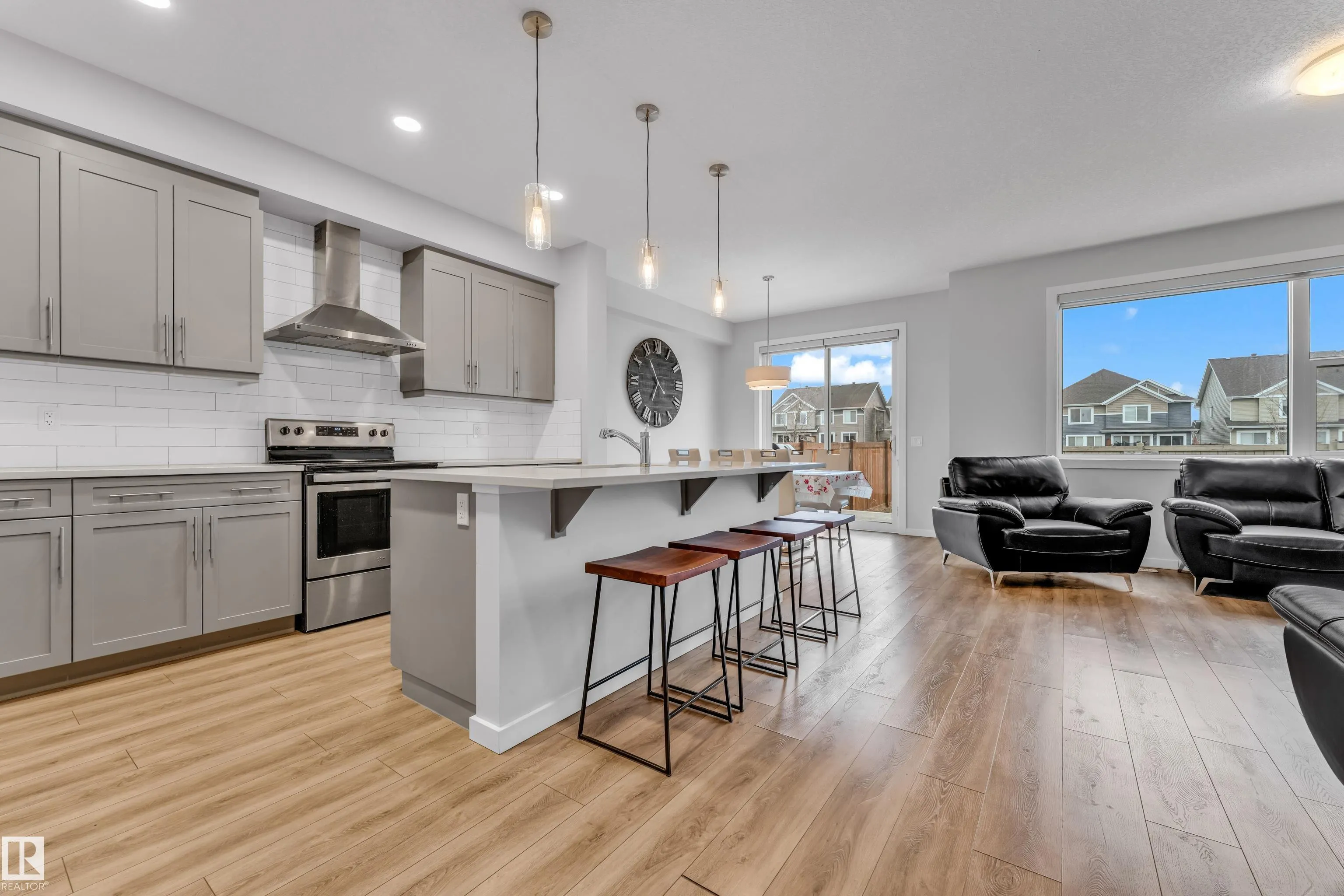 3545 CHERRY Landing