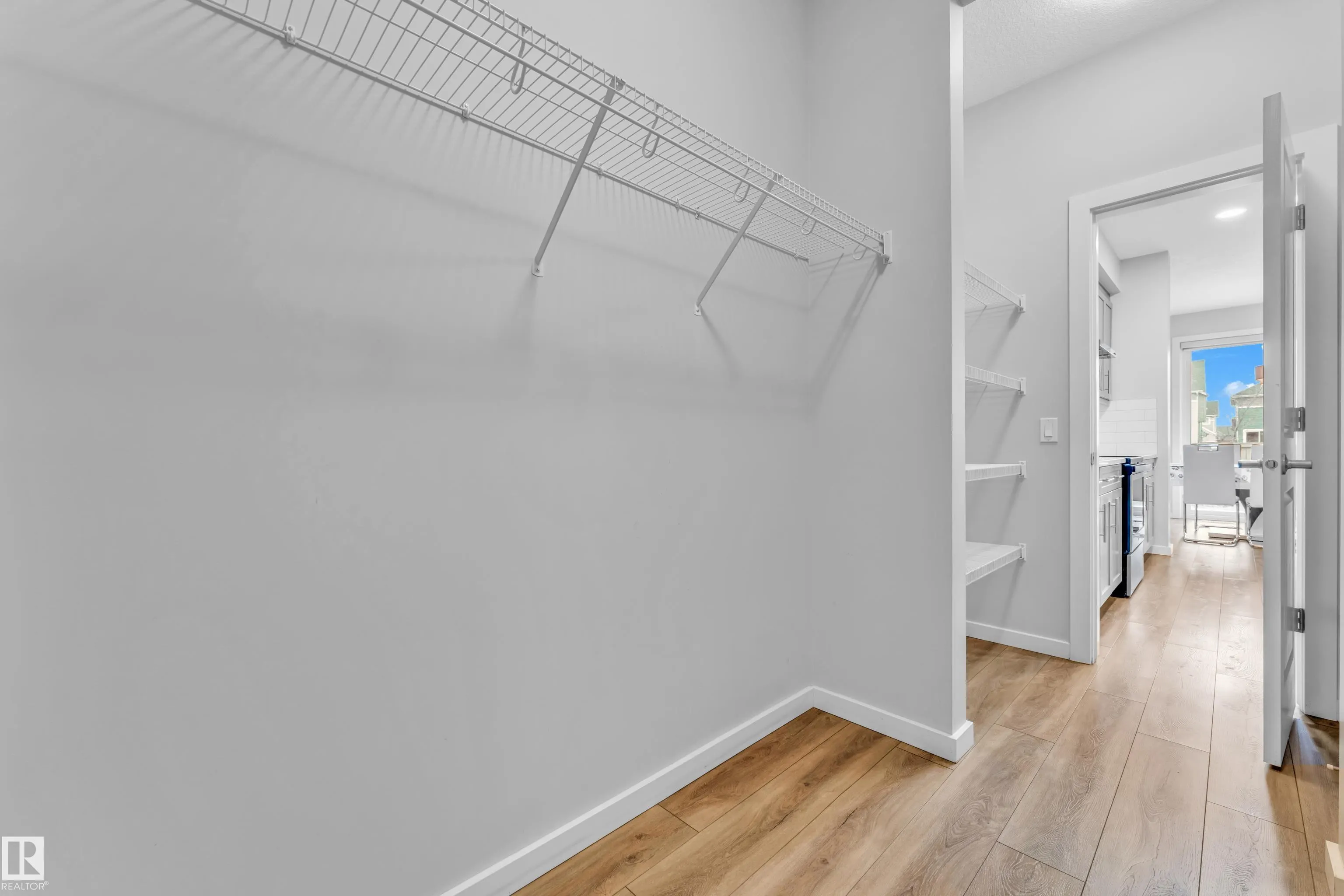 3545 CHERRY Landing