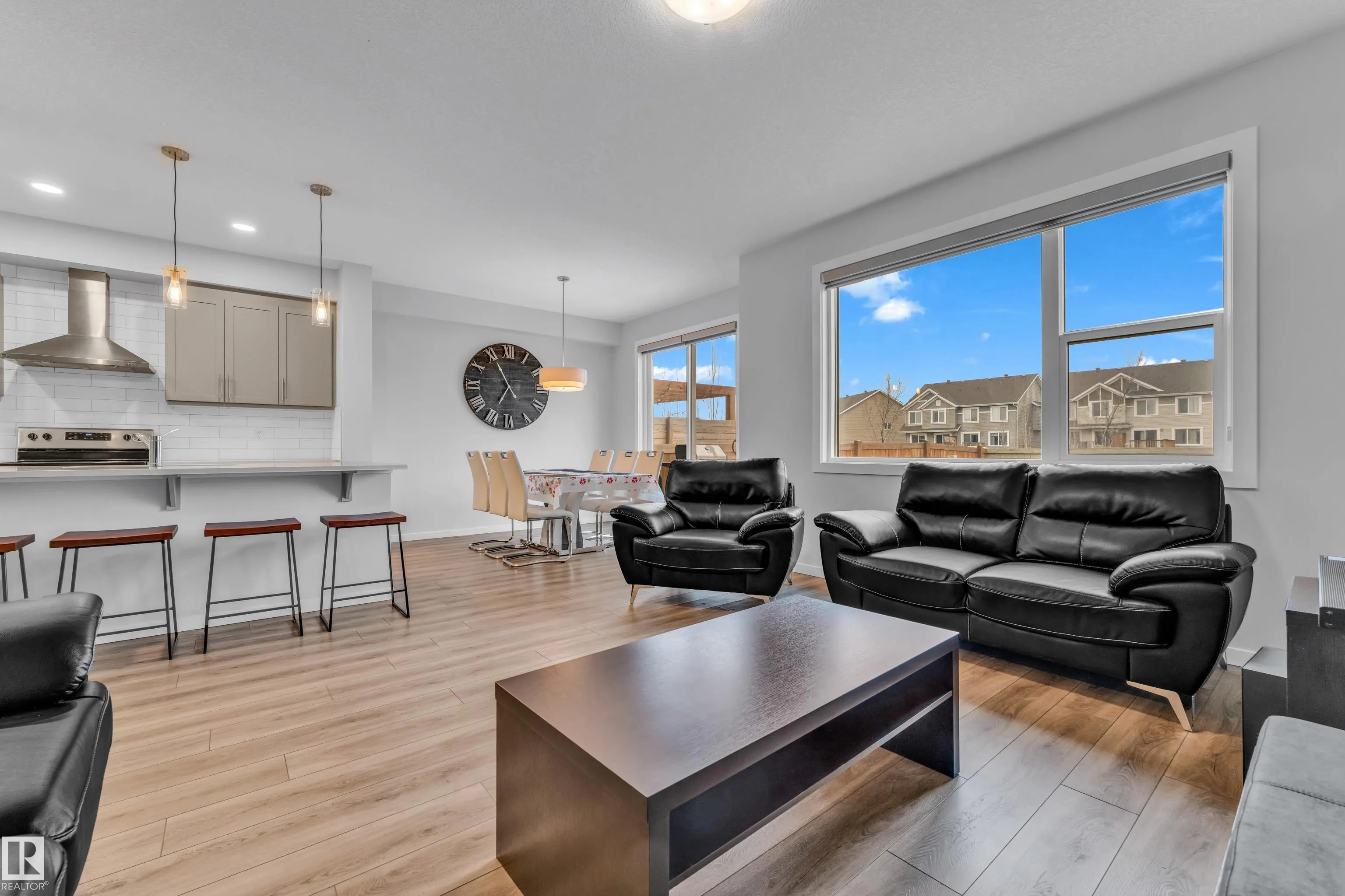 3545 CHERRY Landing