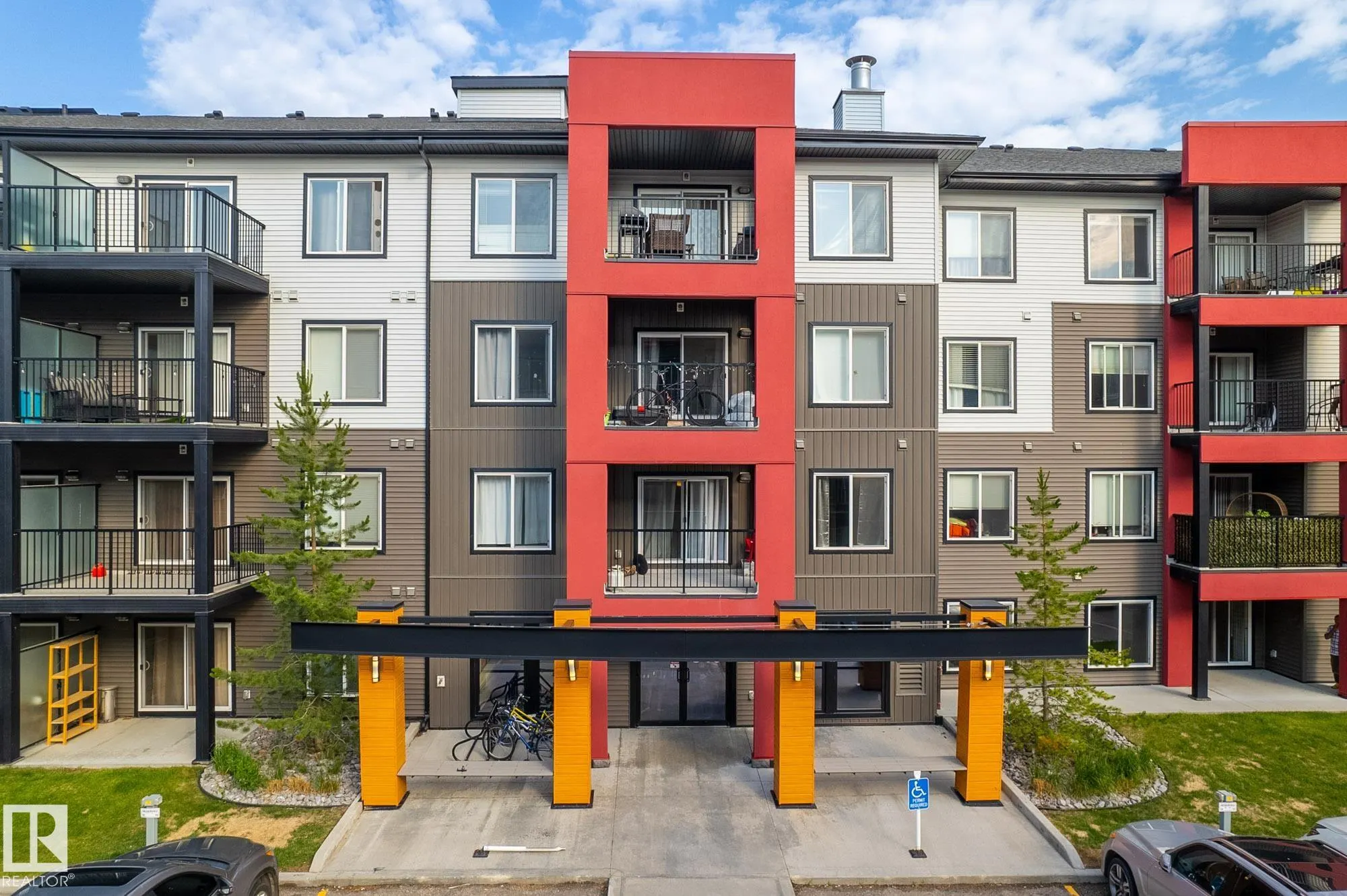 340 WINDERMERE Road