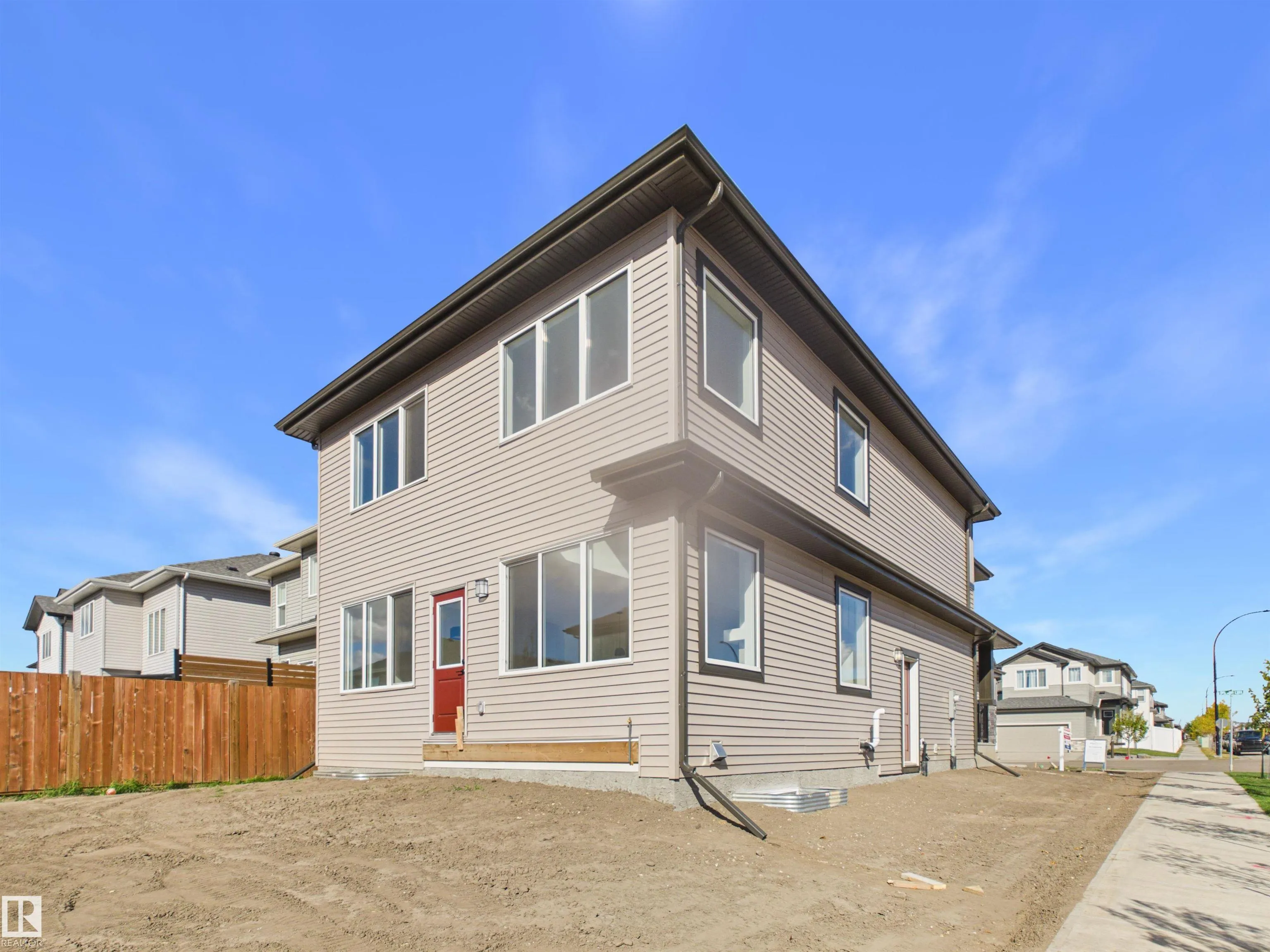 50 WILLOW Link