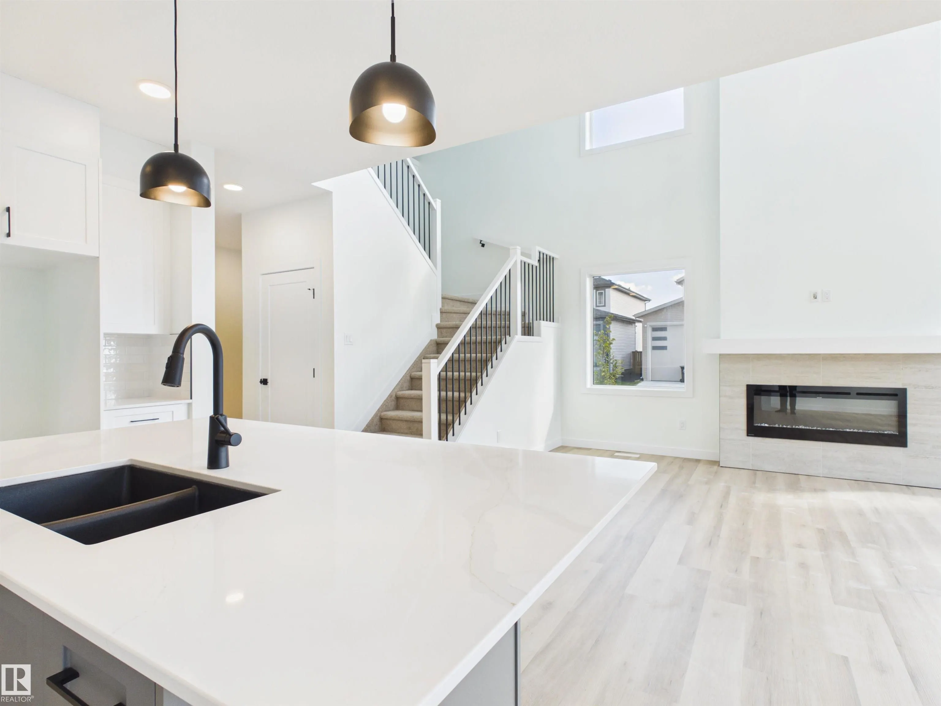 50 WILLOW Link