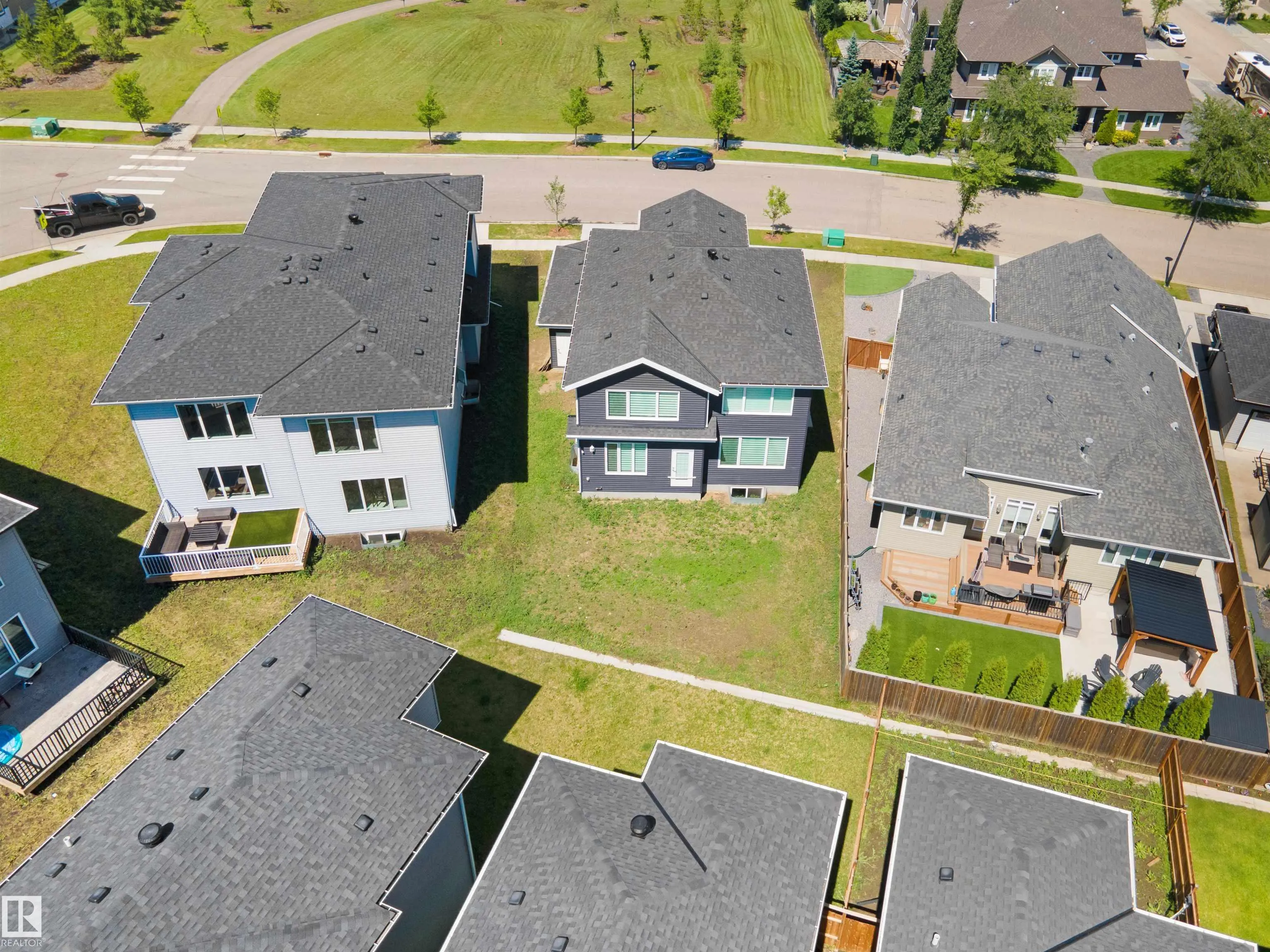 5802 SOLEIL Boulevard