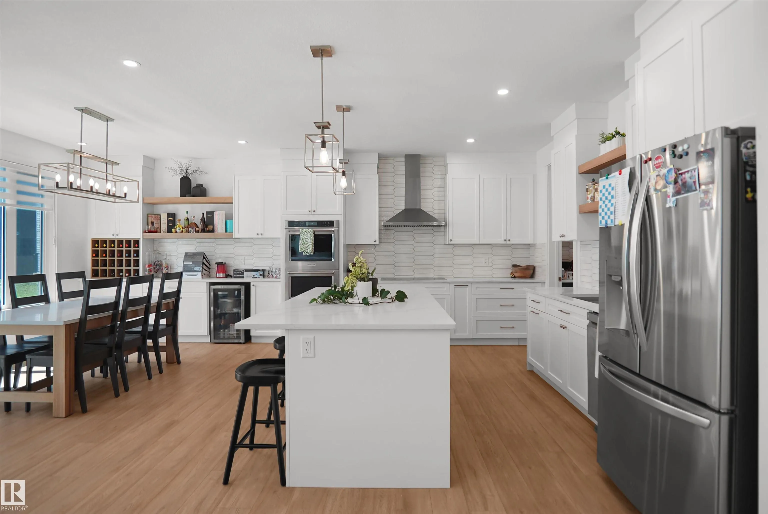 5802 SOLEIL Boulevard