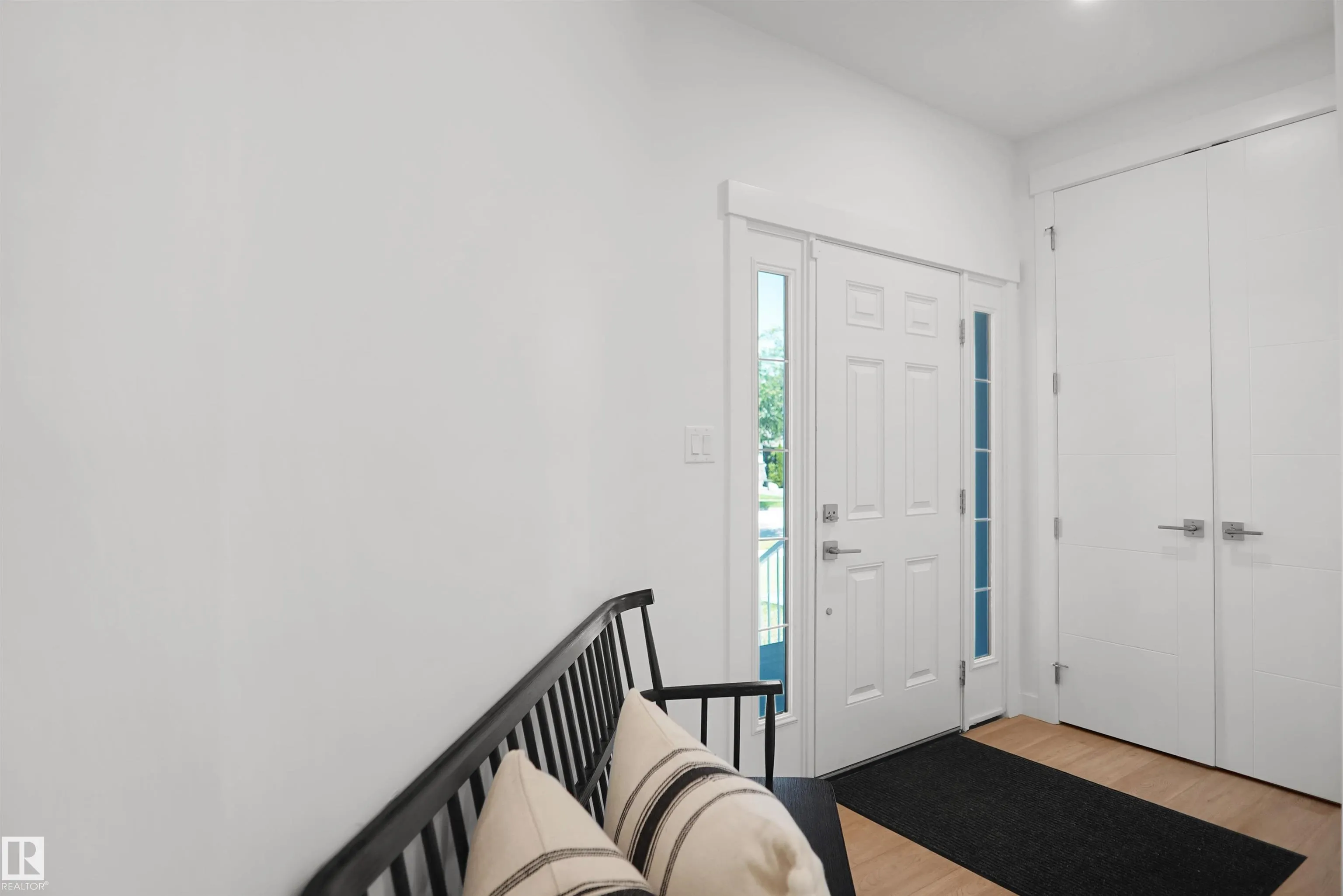 5802 SOLEIL Boulevard