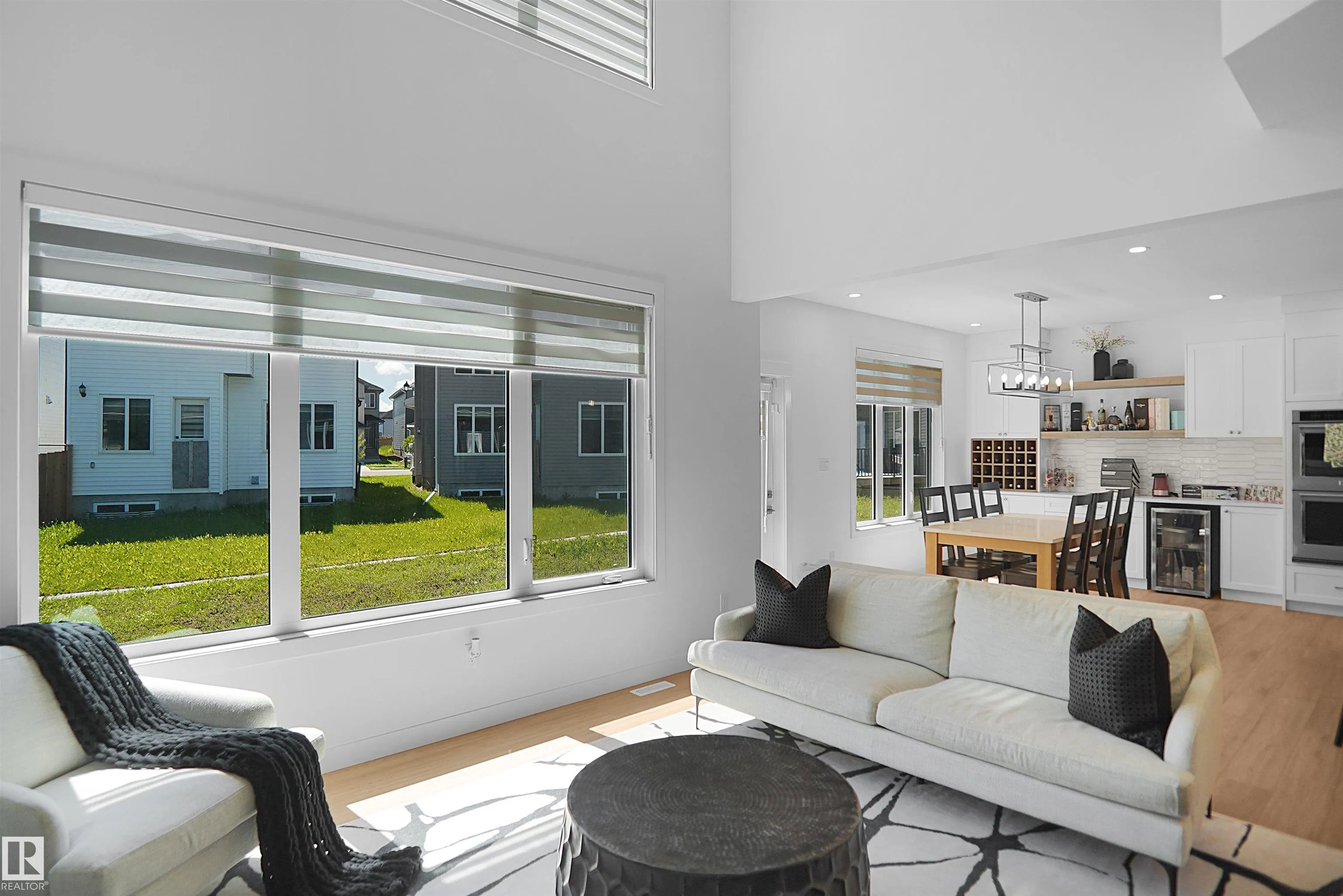 5802 SOLEIL Boulevard
