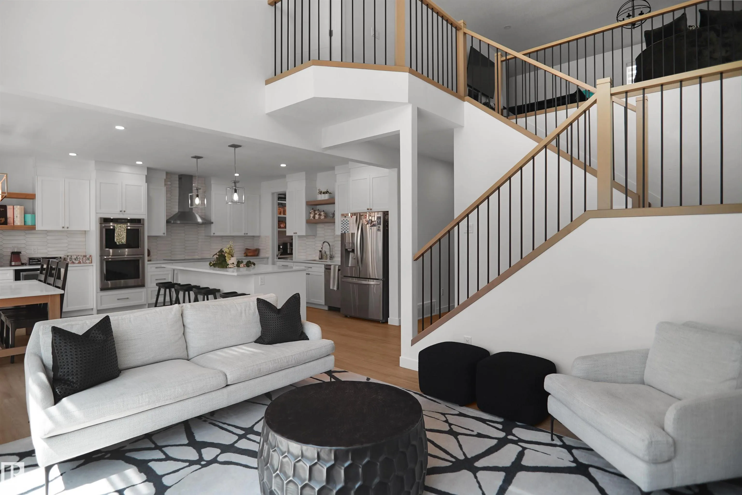 5802 SOLEIL Boulevard