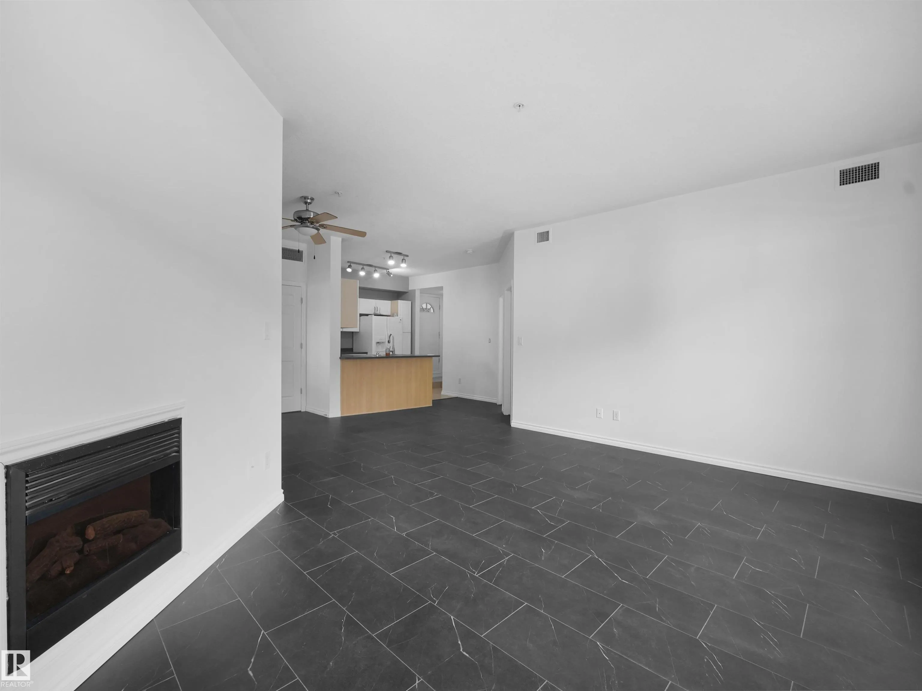 10606 102 Avenue
