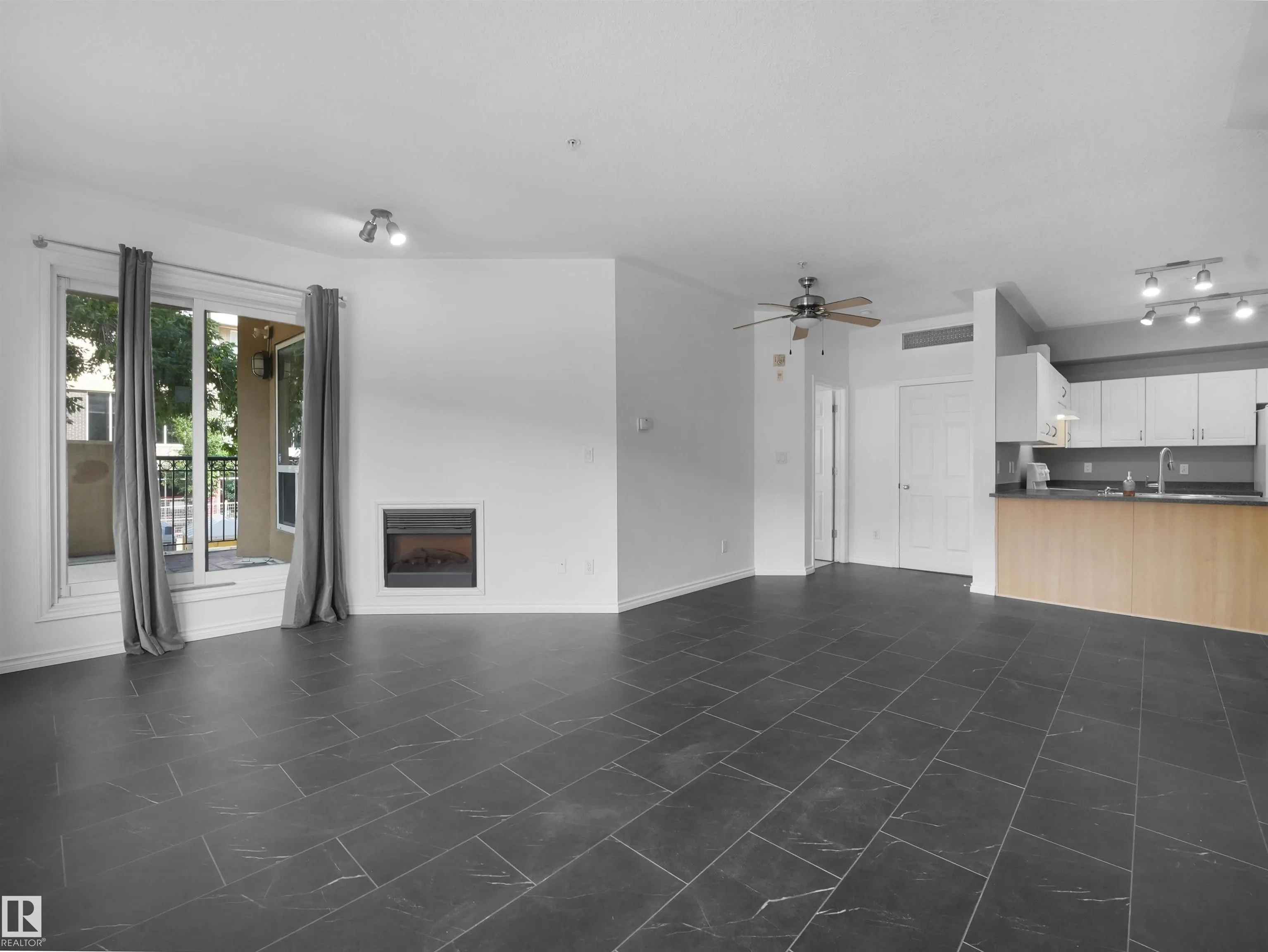10606 102 Avenue