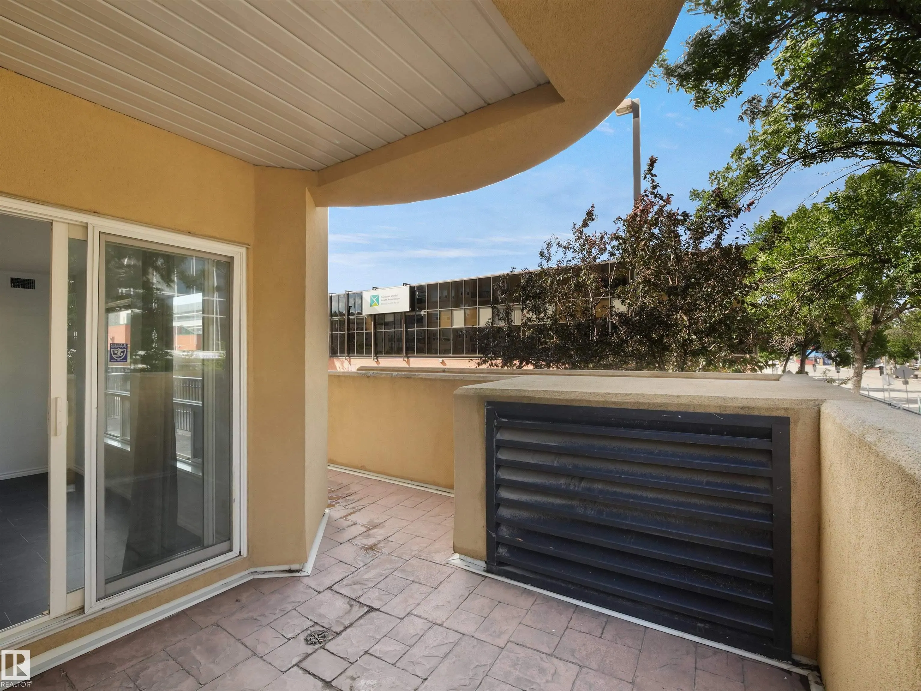 10606 102 Avenue