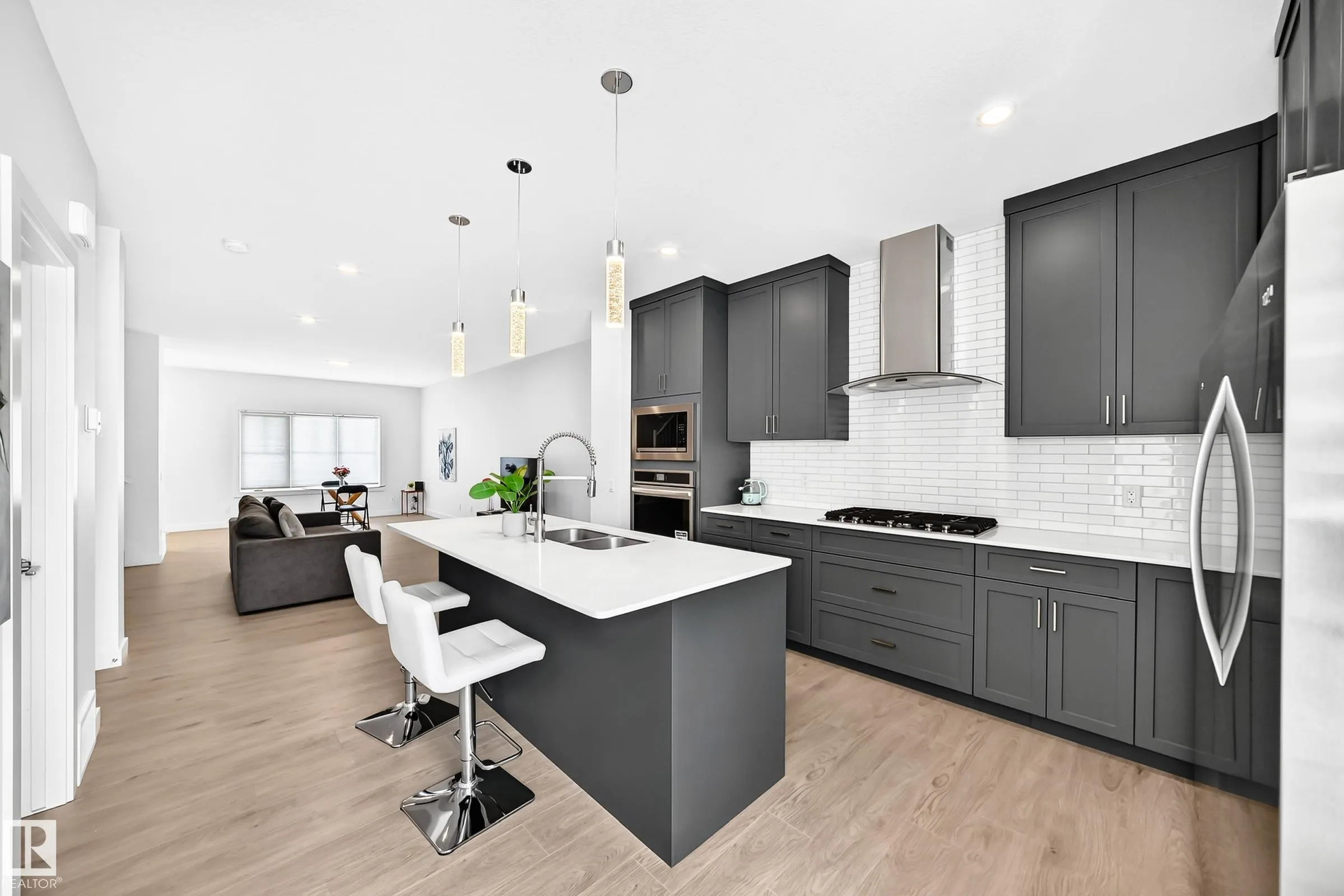 4027 Hawthorn Link