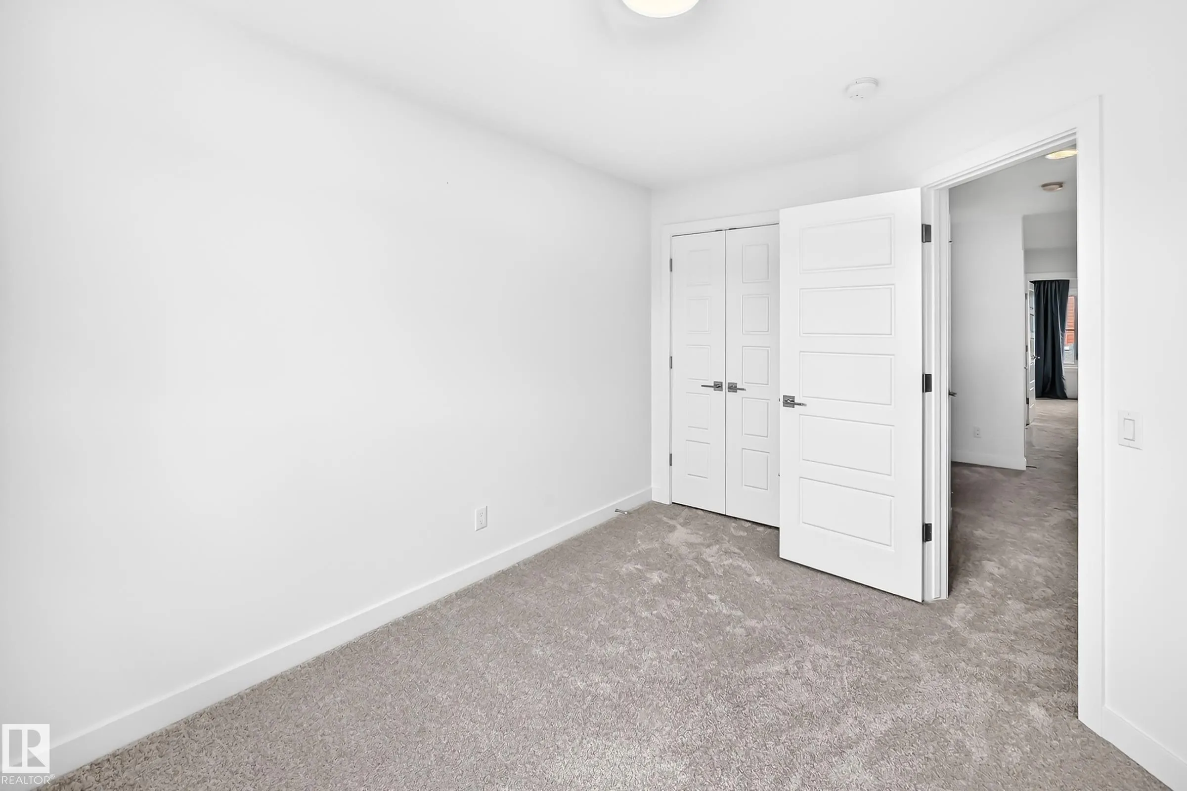 4027 Hawthorn Link