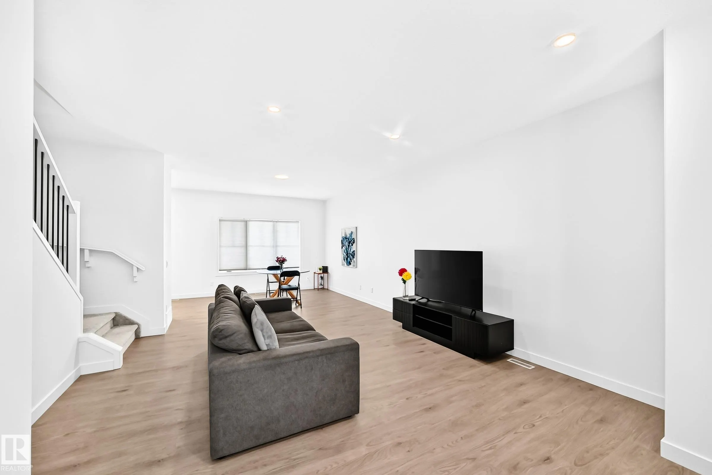 4027 Hawthorn Link