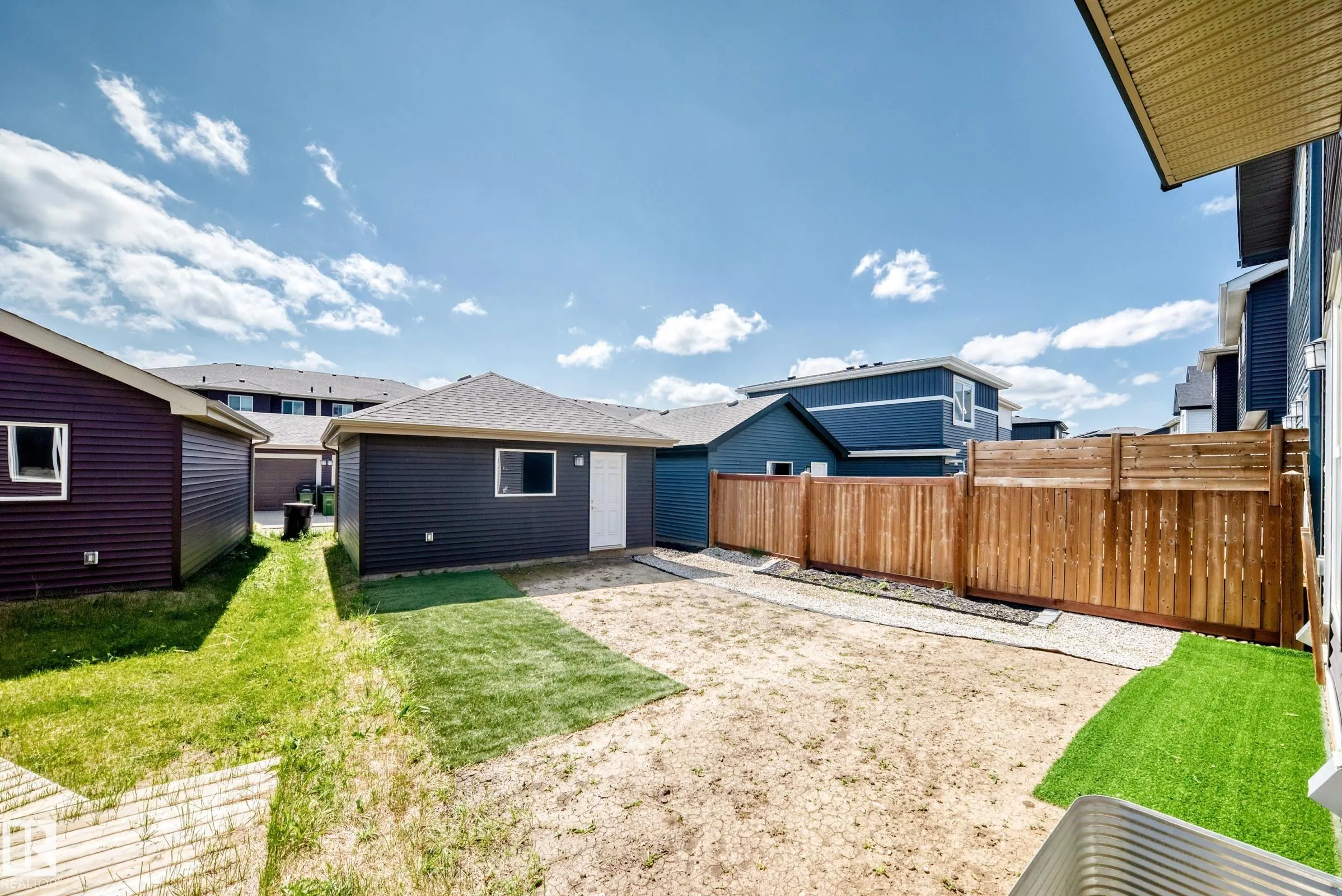 4027 Hawthorn Link