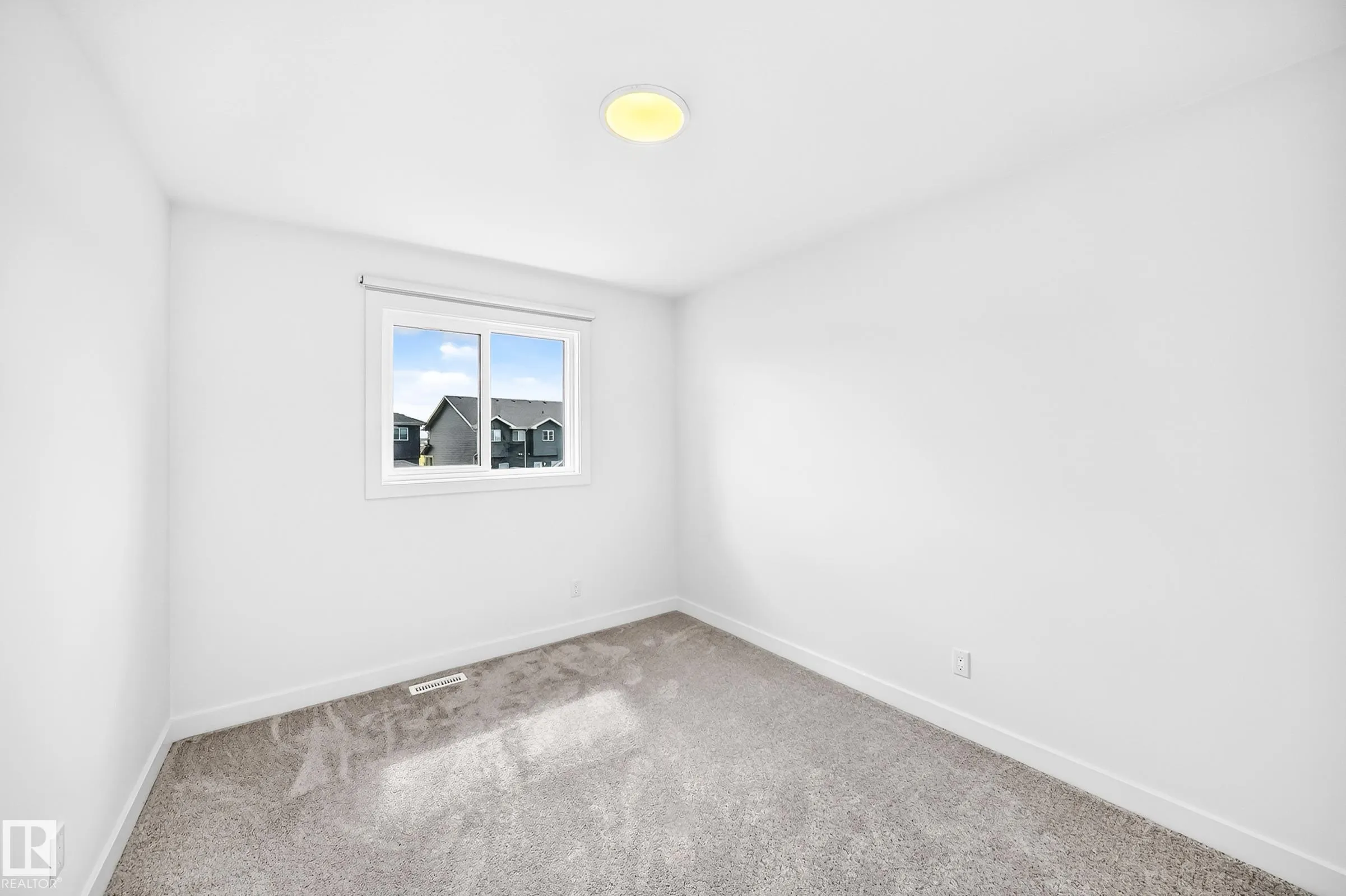 4027 Hawthorn Link