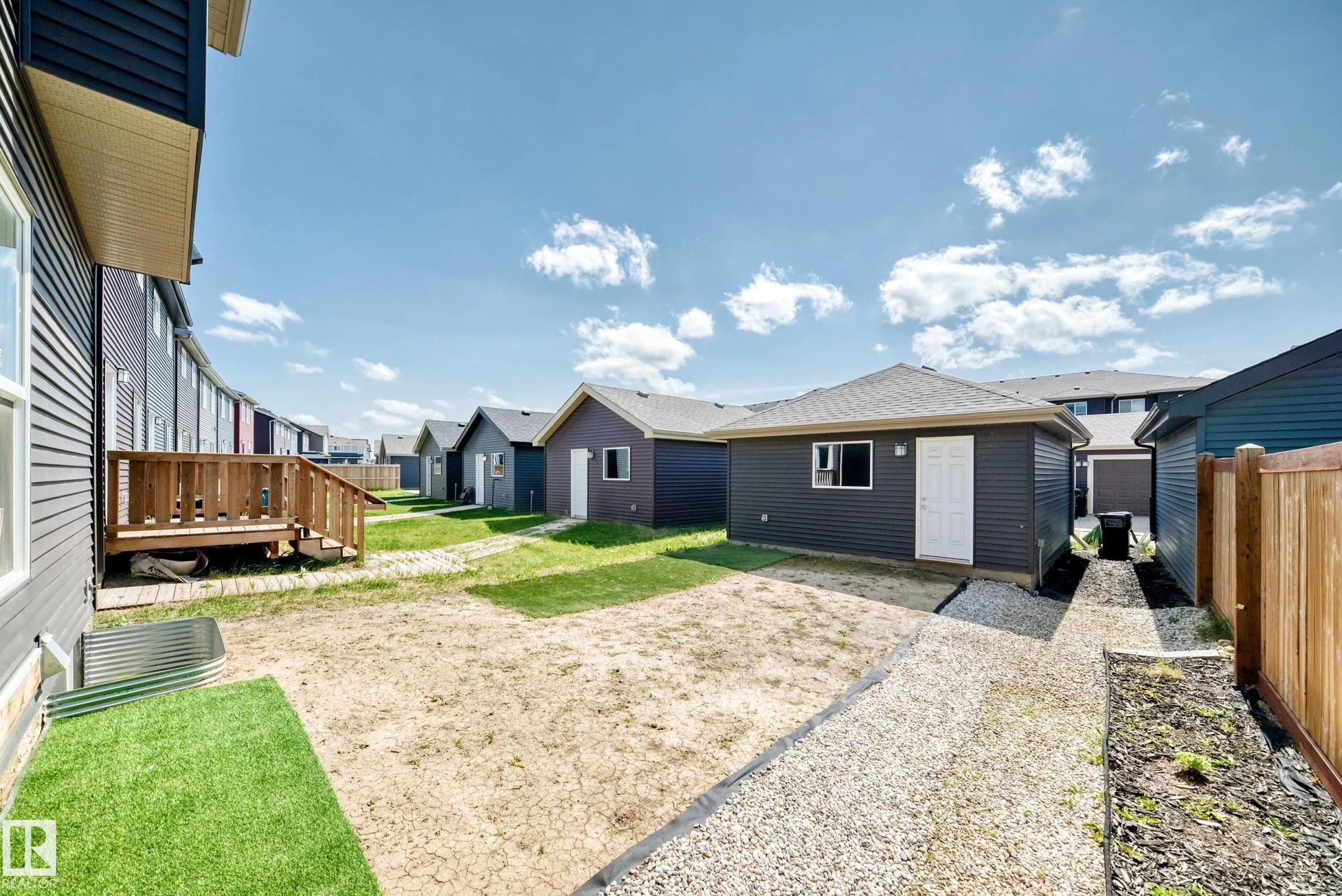 4027 Hawthorn Link