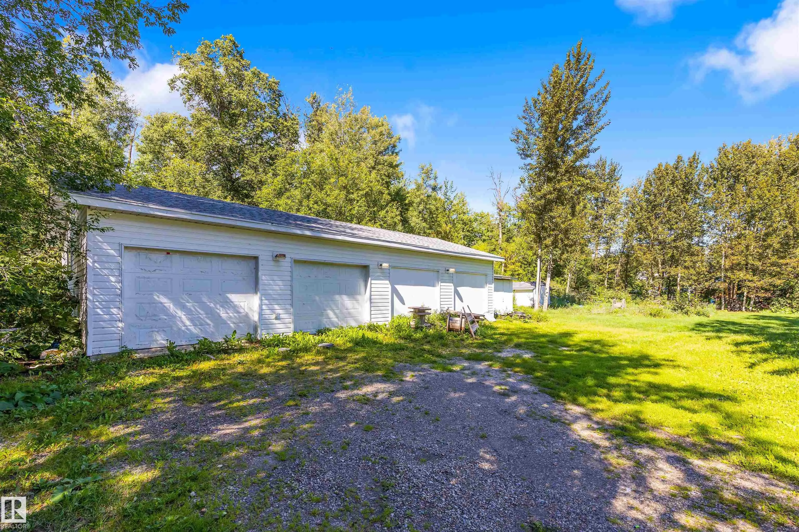 1700 LAKESIDE Drive