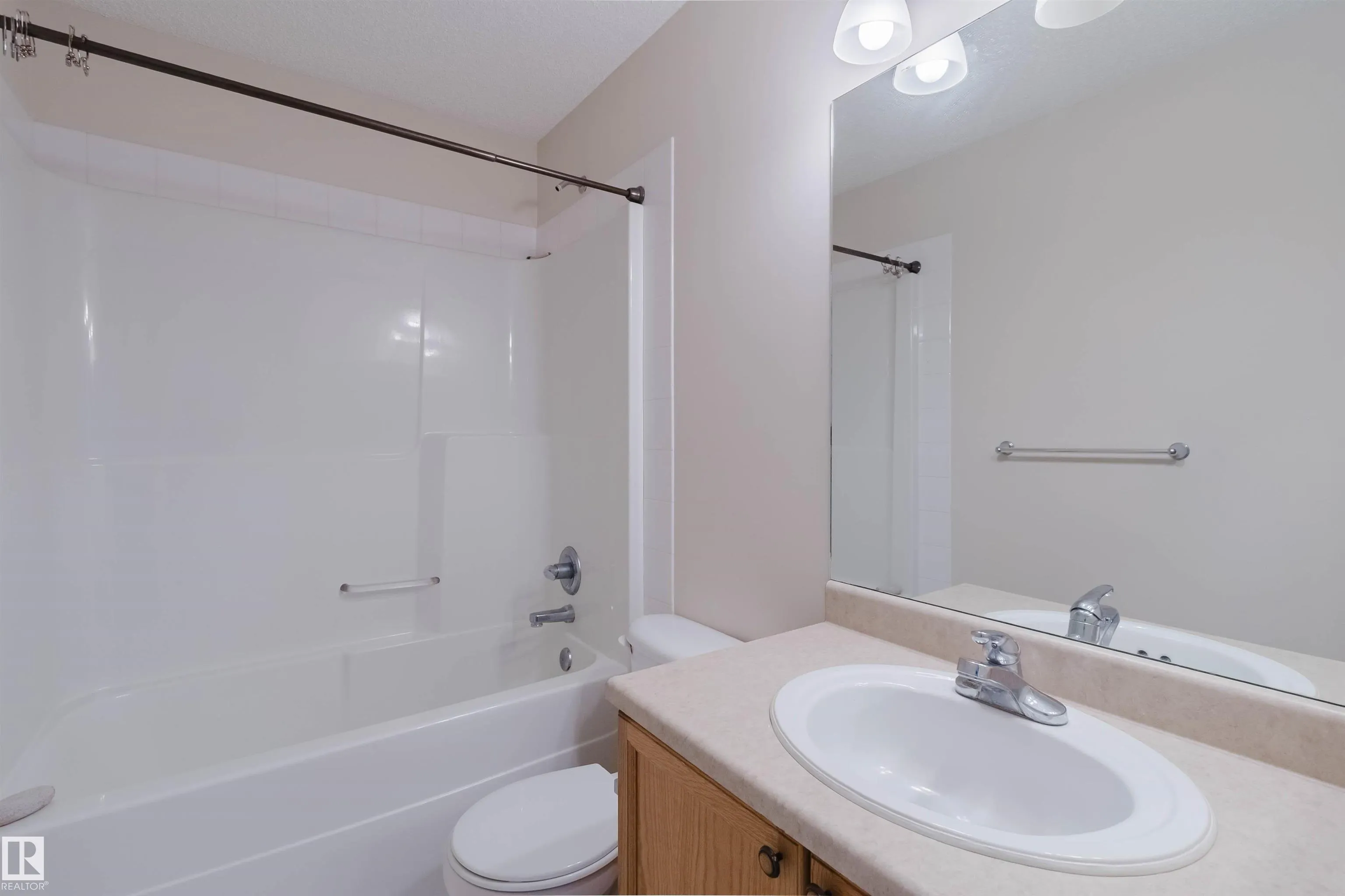 1686 TOMPKINS Wynd